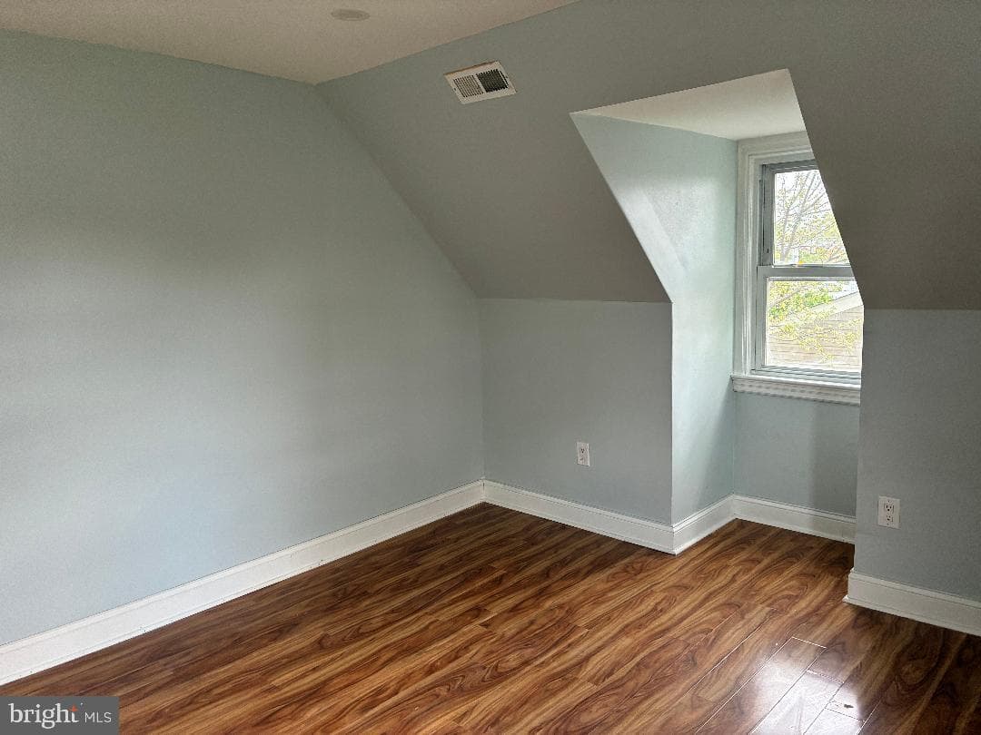 121 Walnut Avenue photo 32
