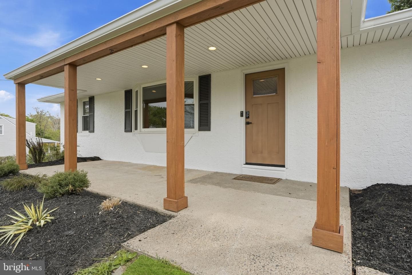 281 S Clearview Avenue photo 3