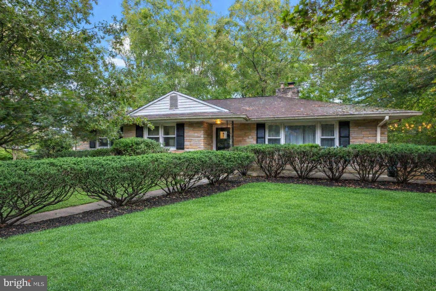 3 Dogwood Road photo 2