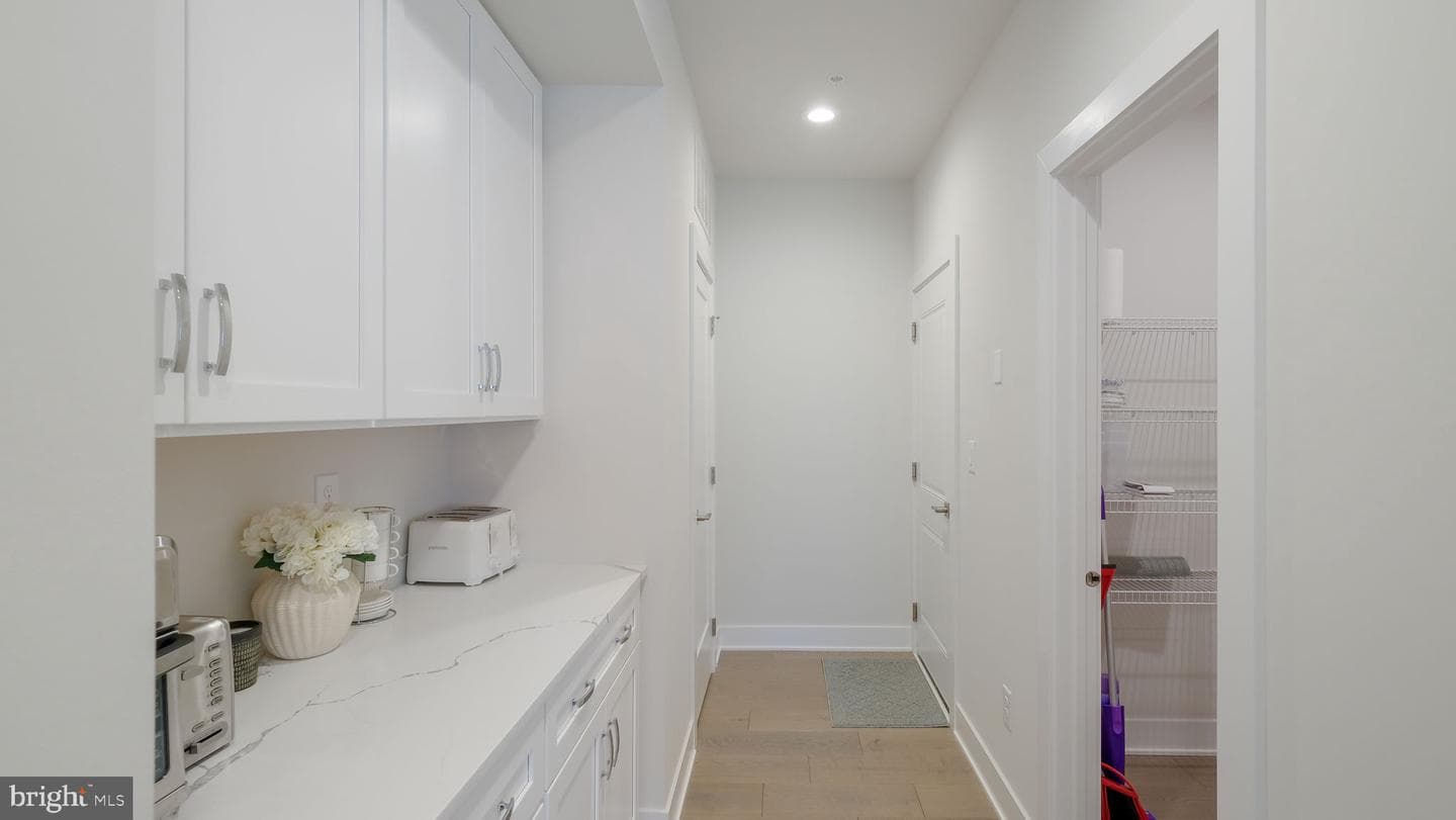 48 Mill Creek photo 16