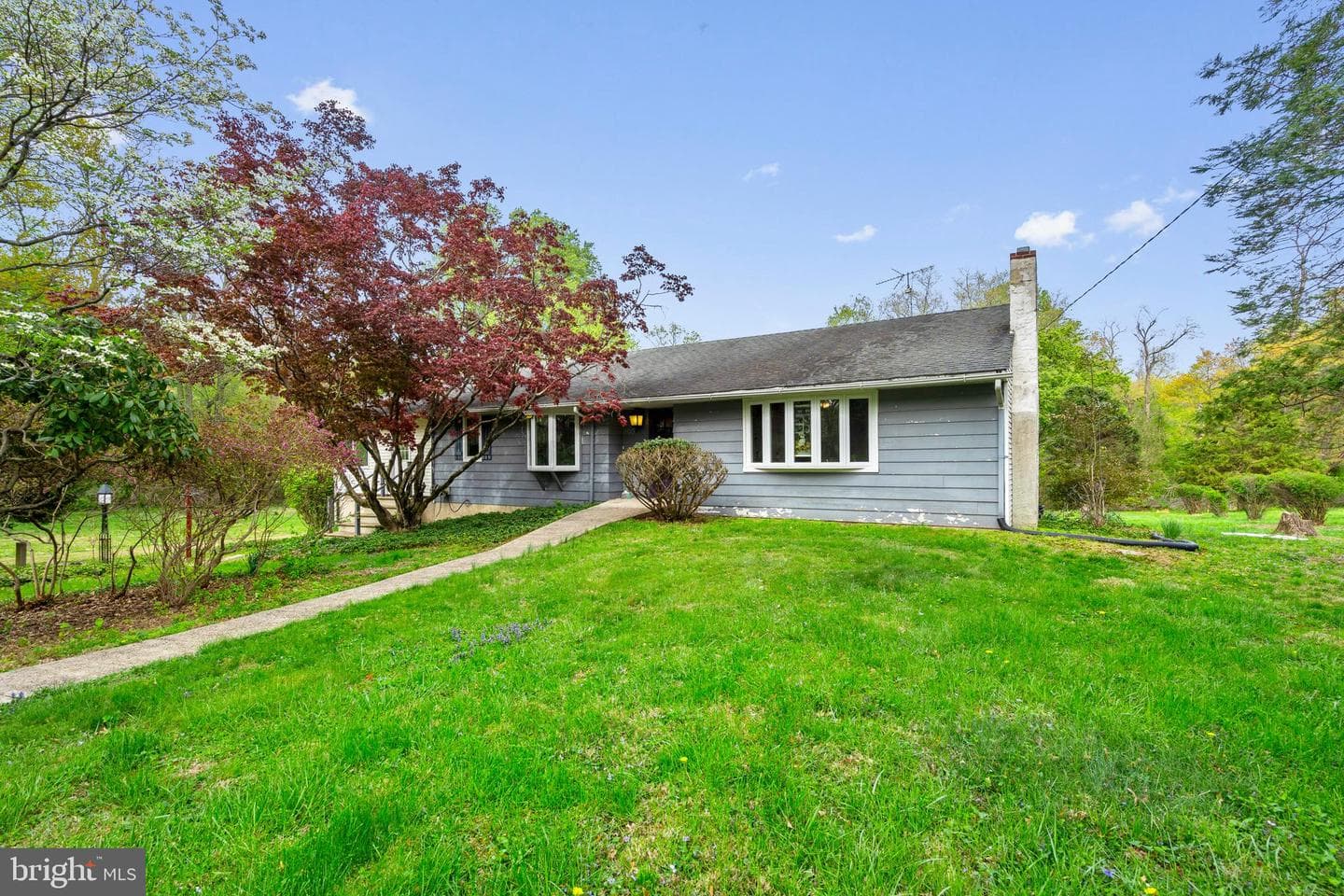 105 Spring Avenue, Holland