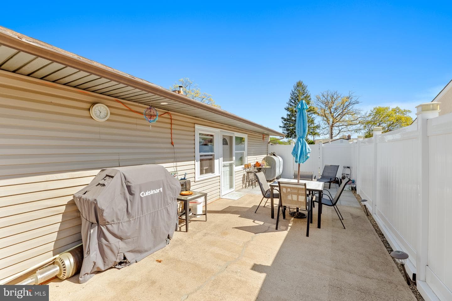 11 Midwood photo 26