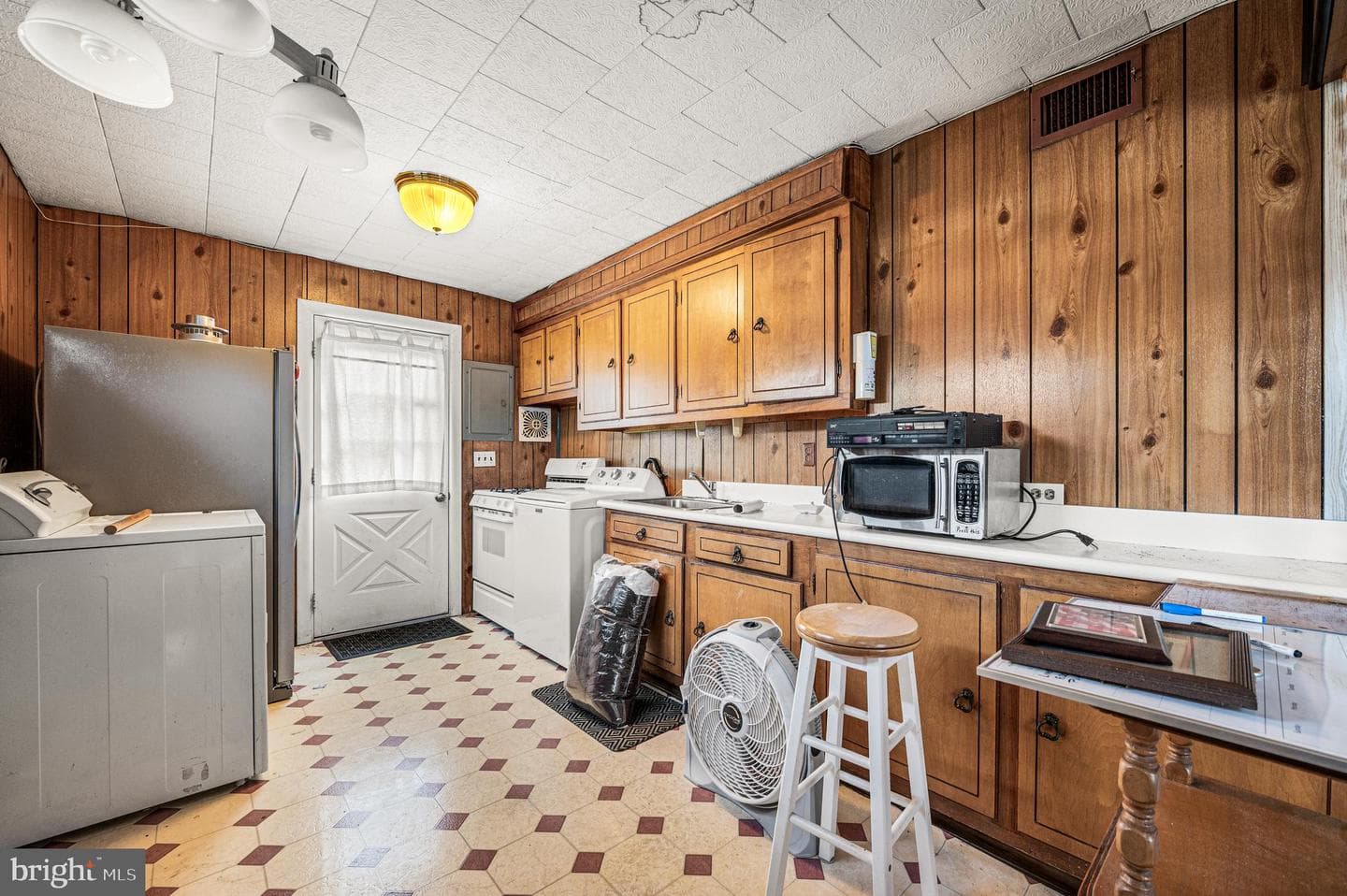 589 Elbridge Road photo 3