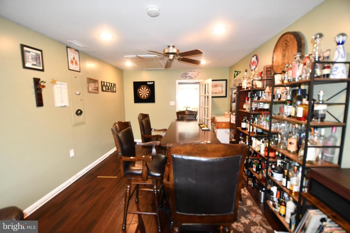 1654 Forrest Avenue photo 11