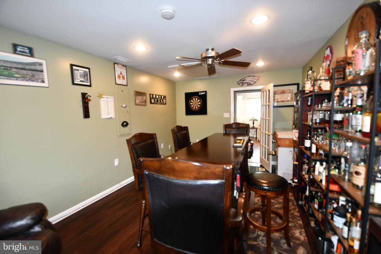 1654 Forrest Avenue photo 12