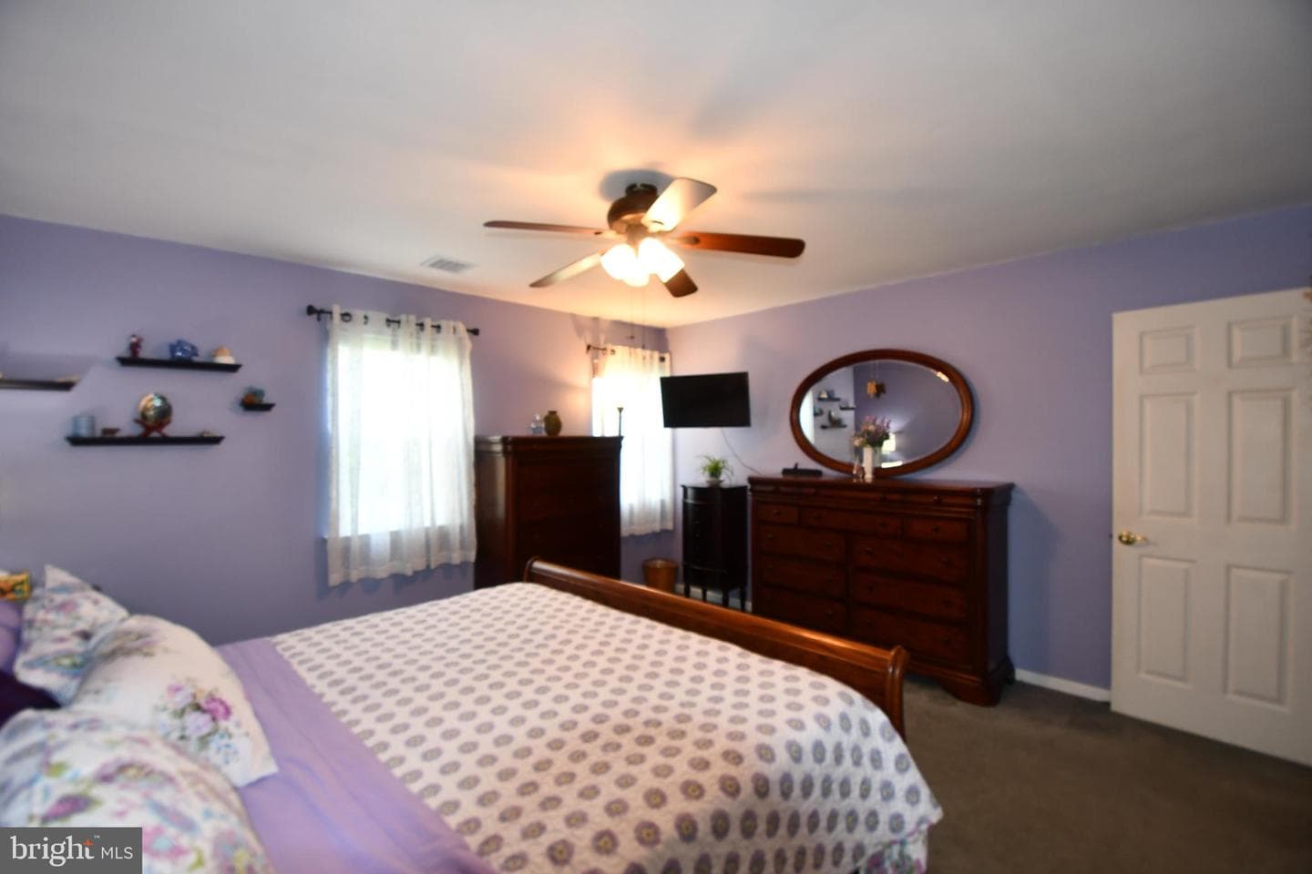 1654 Forrest Avenue photo 24