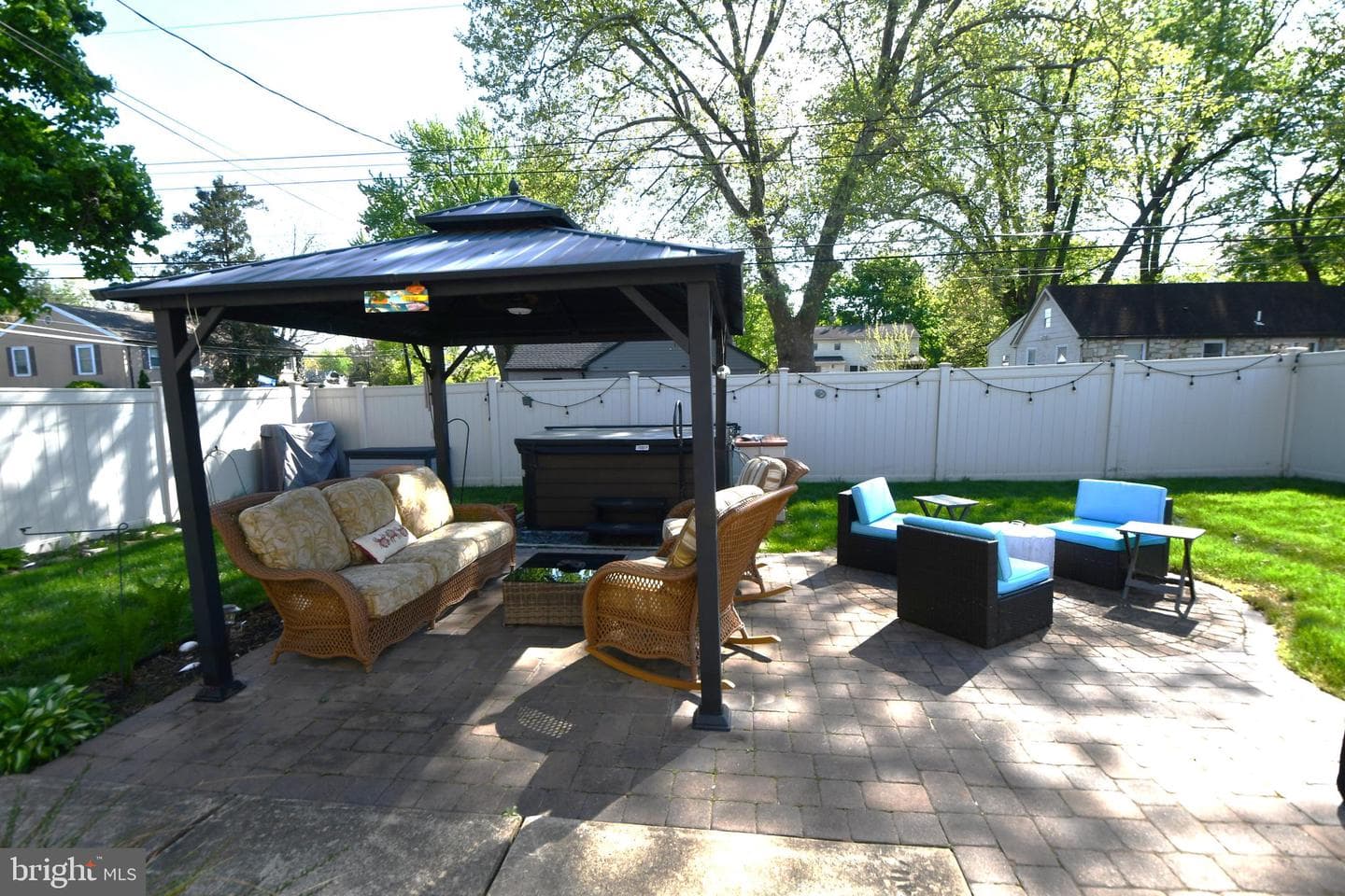 1654 Forrest Avenue photo 31