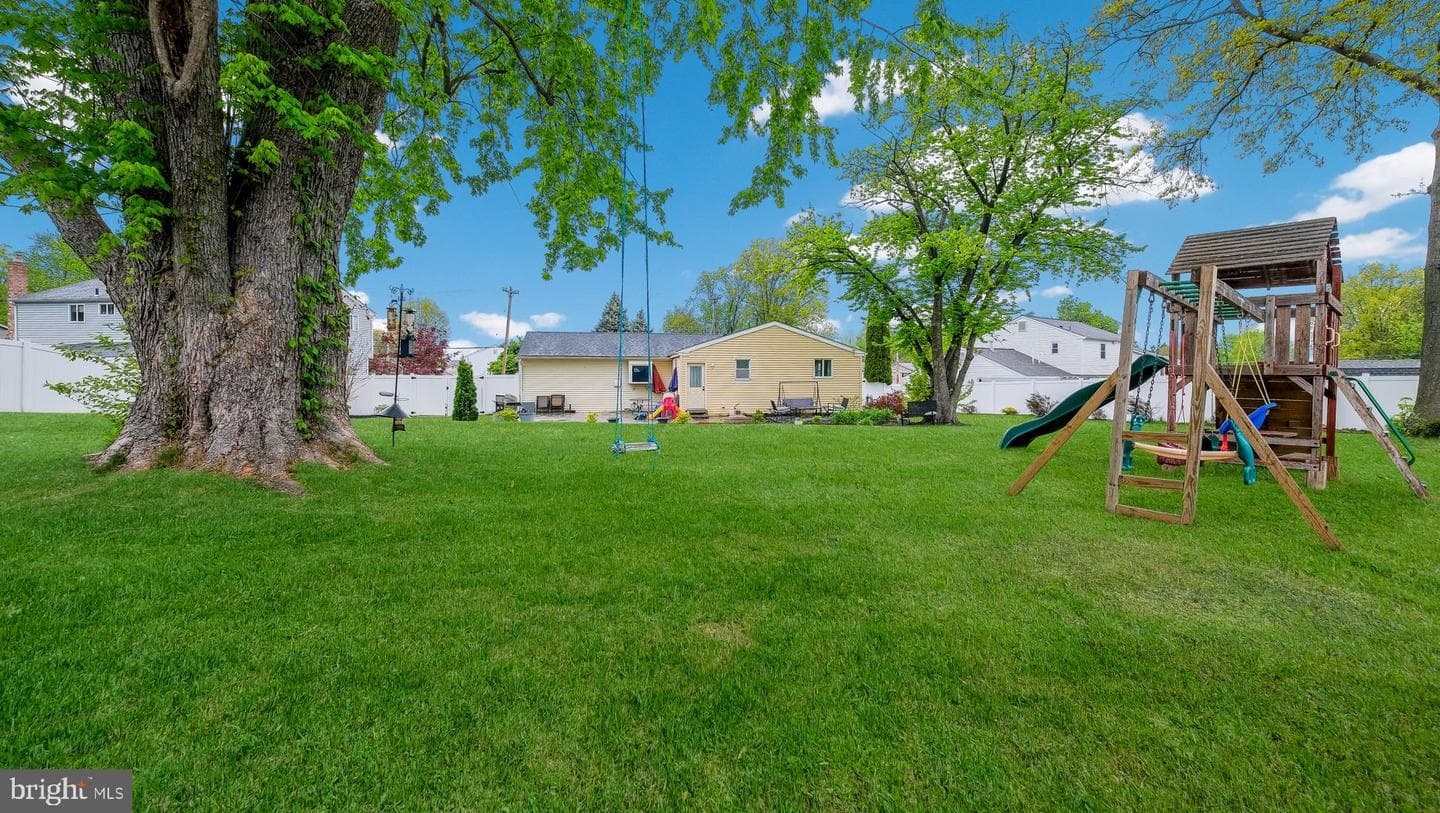 717 Longstreth Road photo 33
