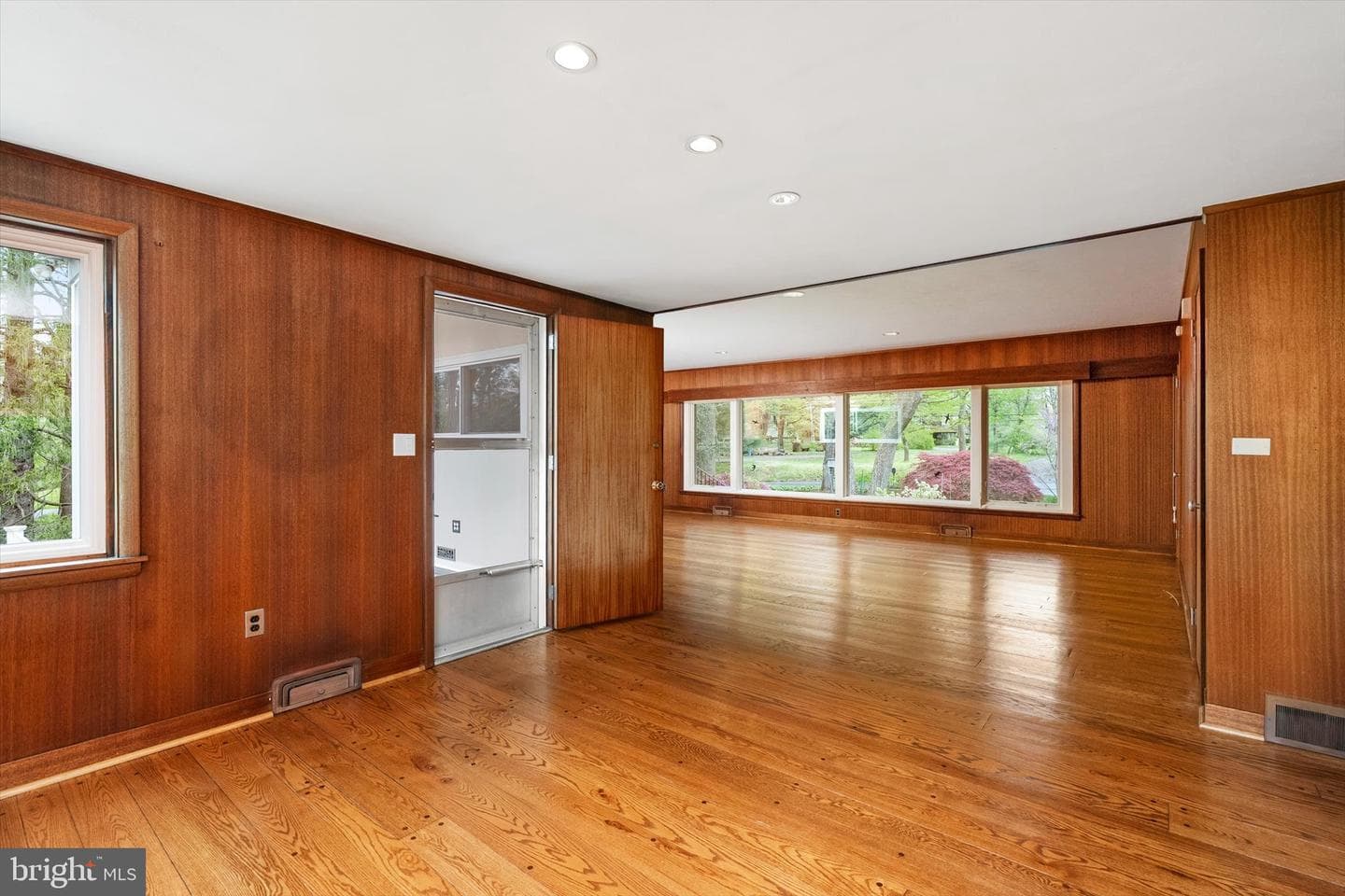 6783 Chapel Road photo 11
