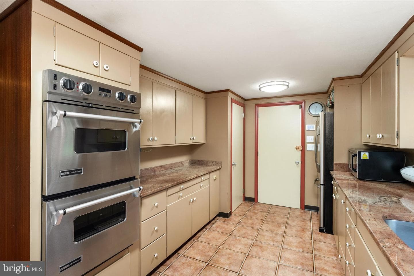 6783 Chapel Road photo 16