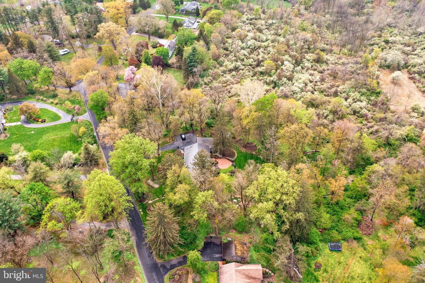 6783 Chapel Road photo 37