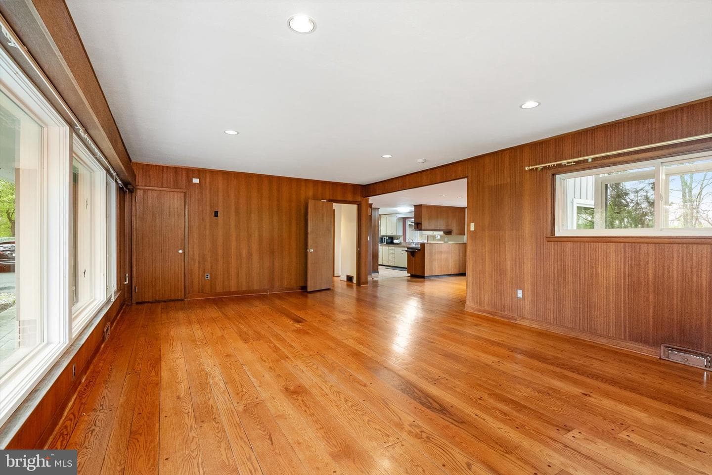 6783 Chapel Road photo 9