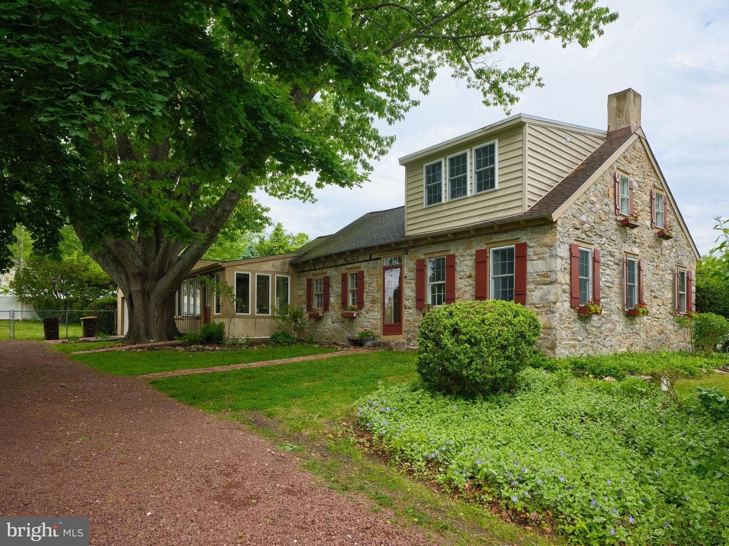 1465 Makefield Road photo 3