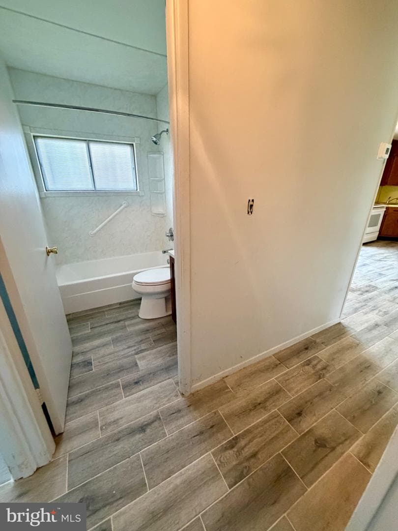 188 Farmbrook Drive photo 11