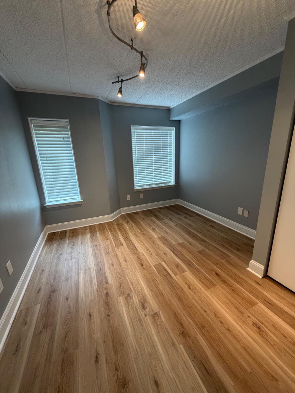 111 Leedom Way photo 22