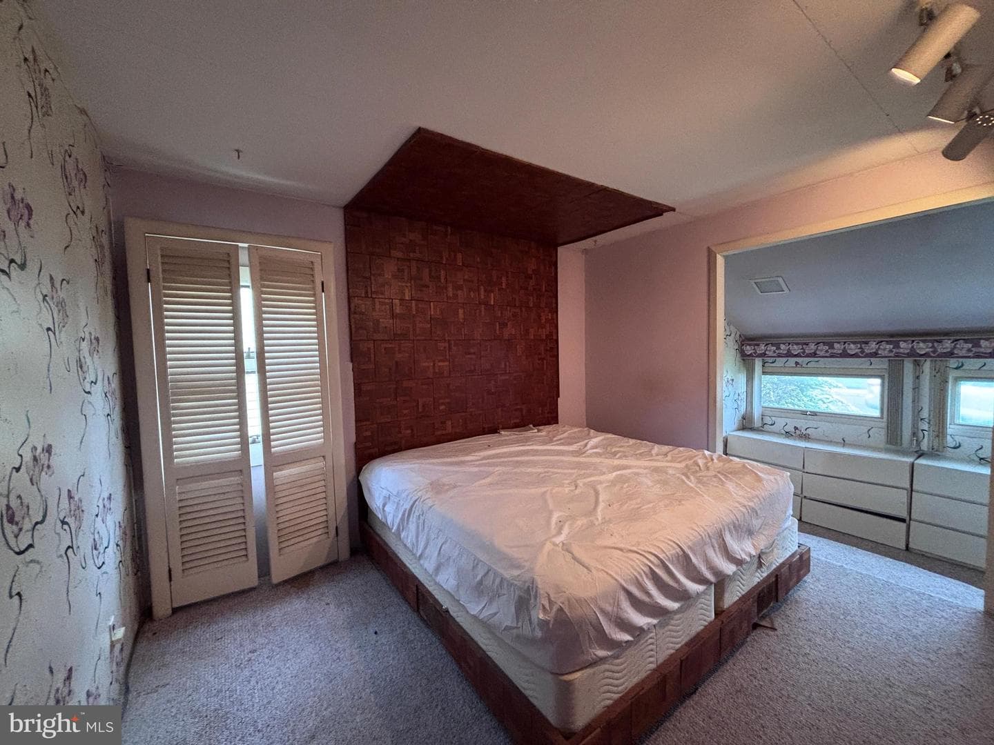 415 Berkshire Road photo 10
