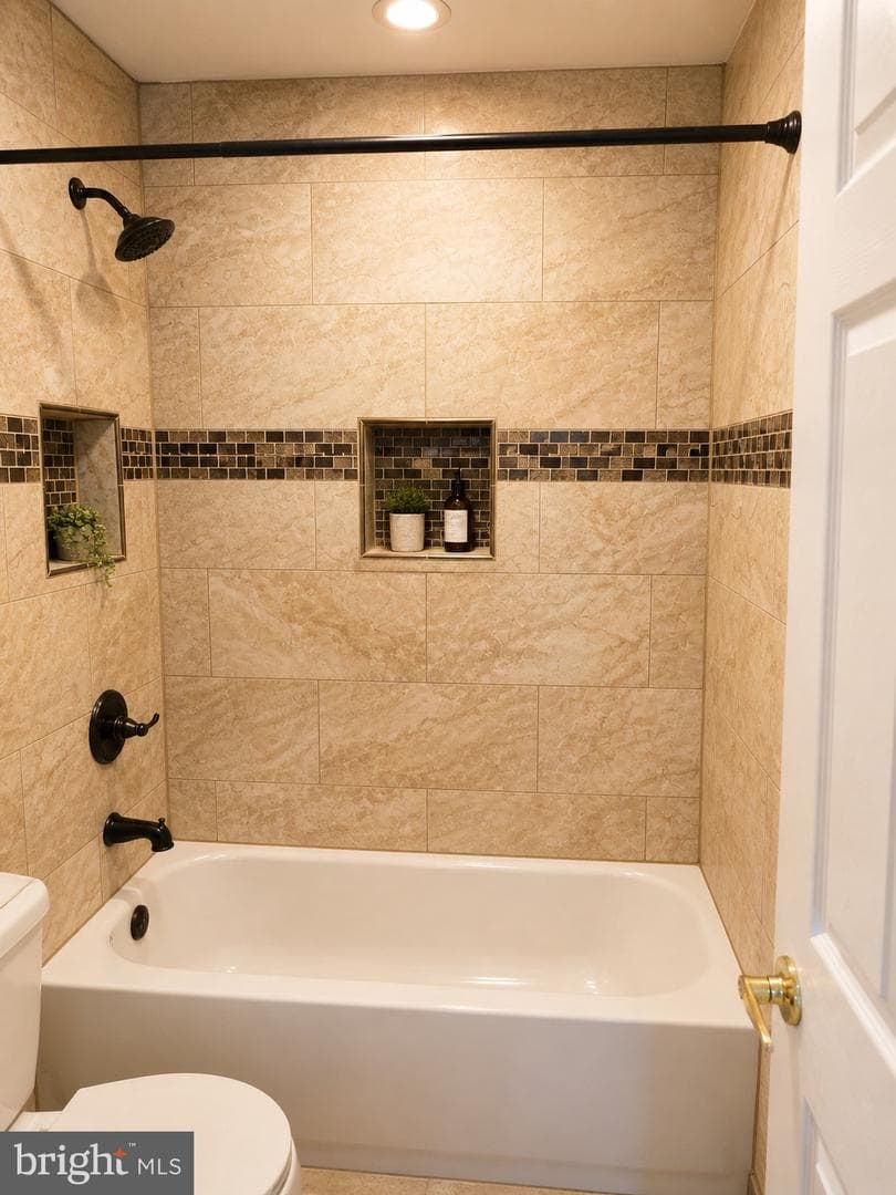 39 Vermillion Lane photo 15