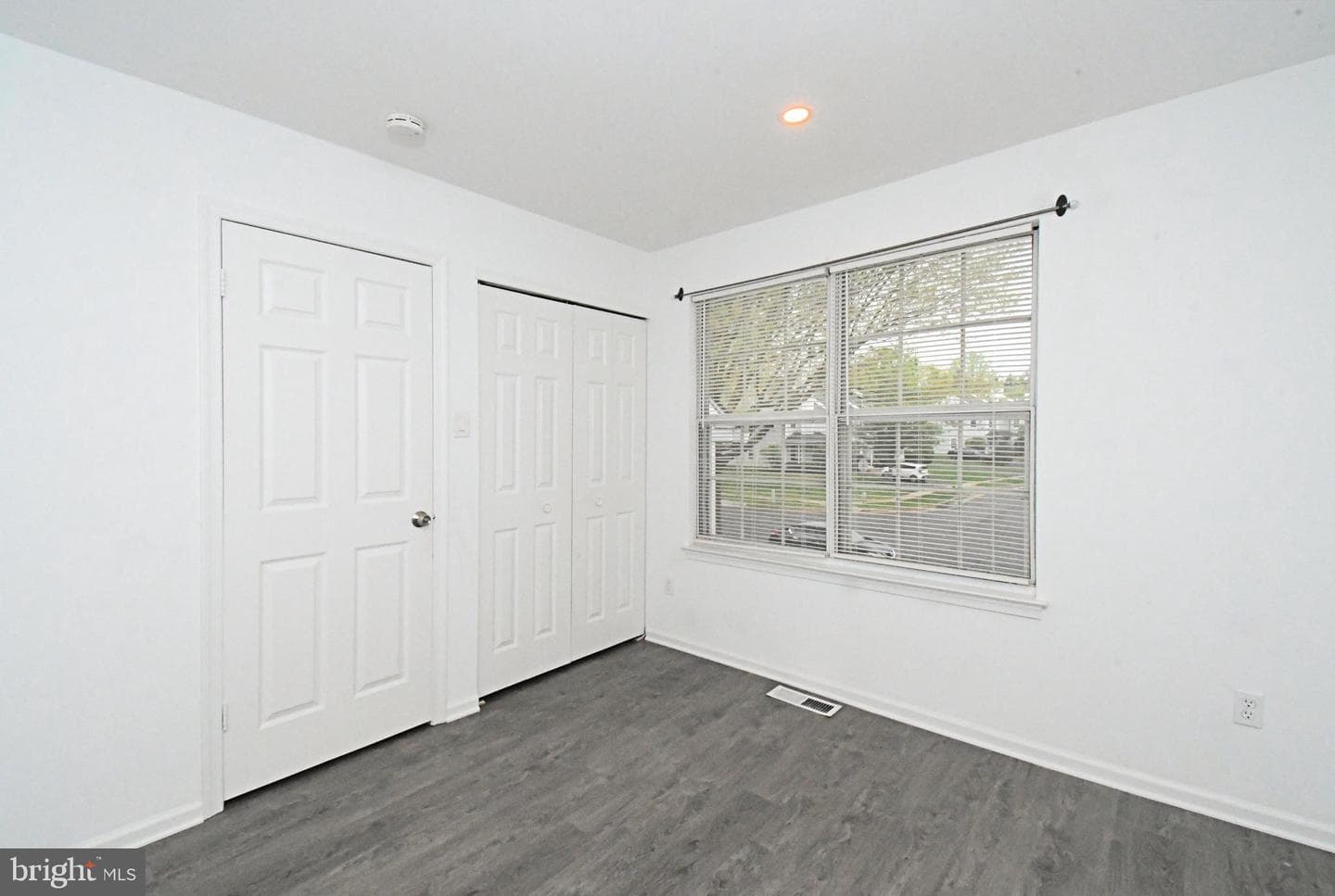 43 Everett Drive #143 photo 27