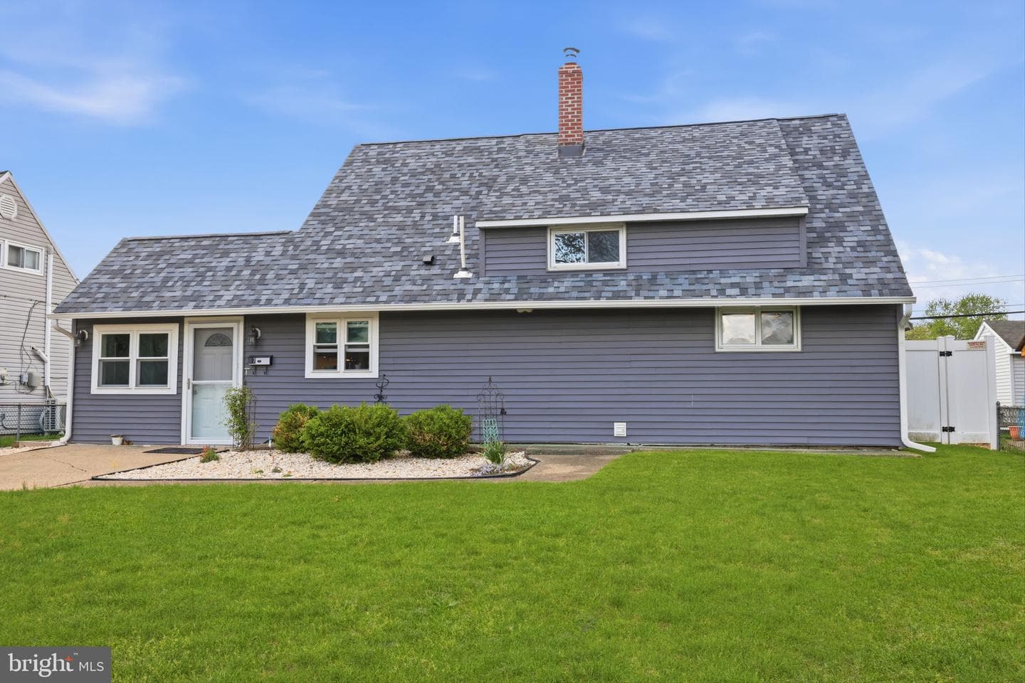 17 Needlepine Lane, Levittown