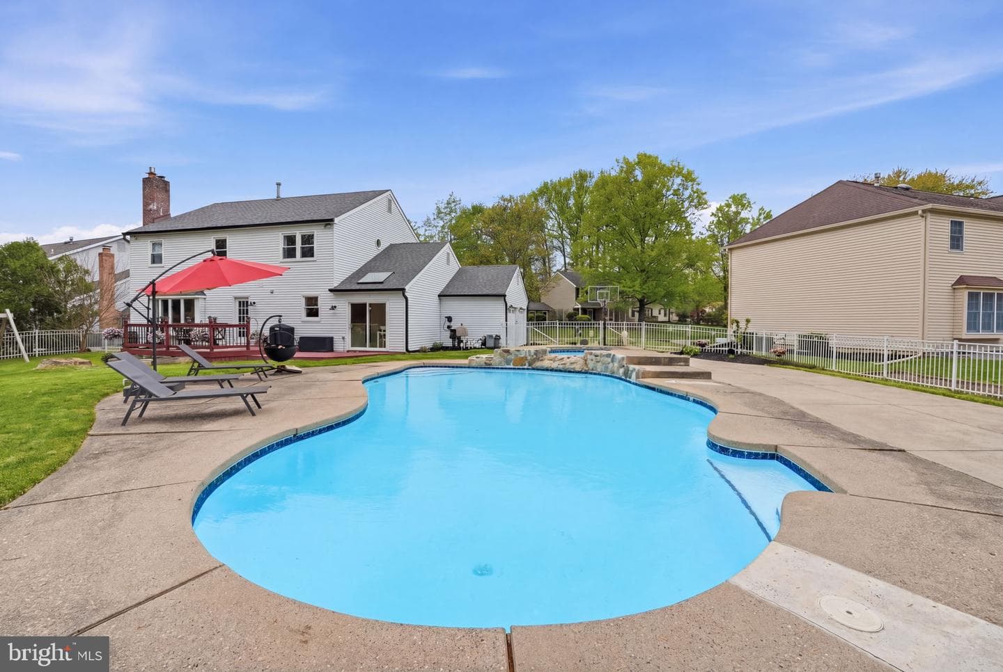 476 Gladstone Road photo 35