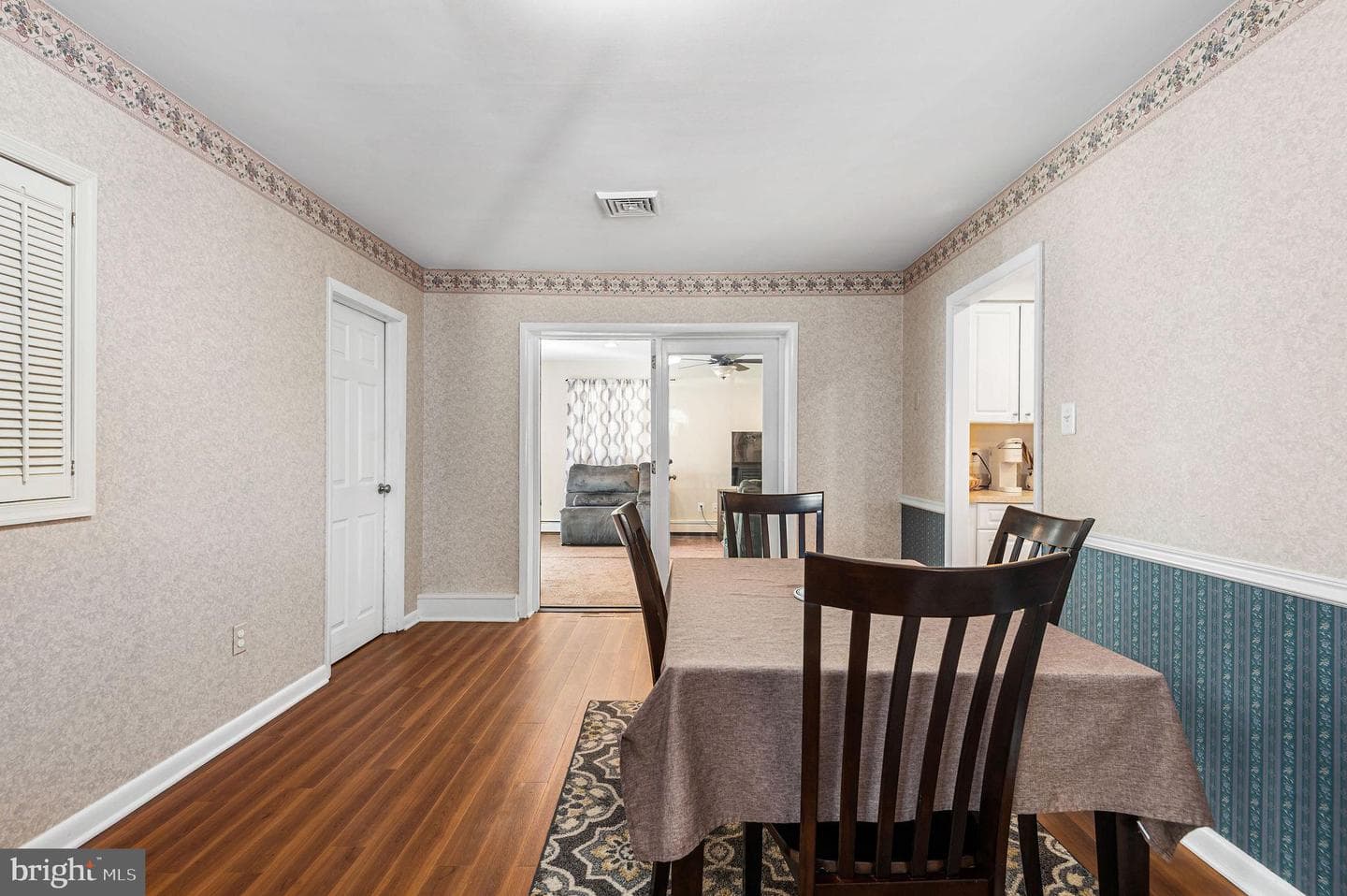 1022 Rozel Avenue photo 6