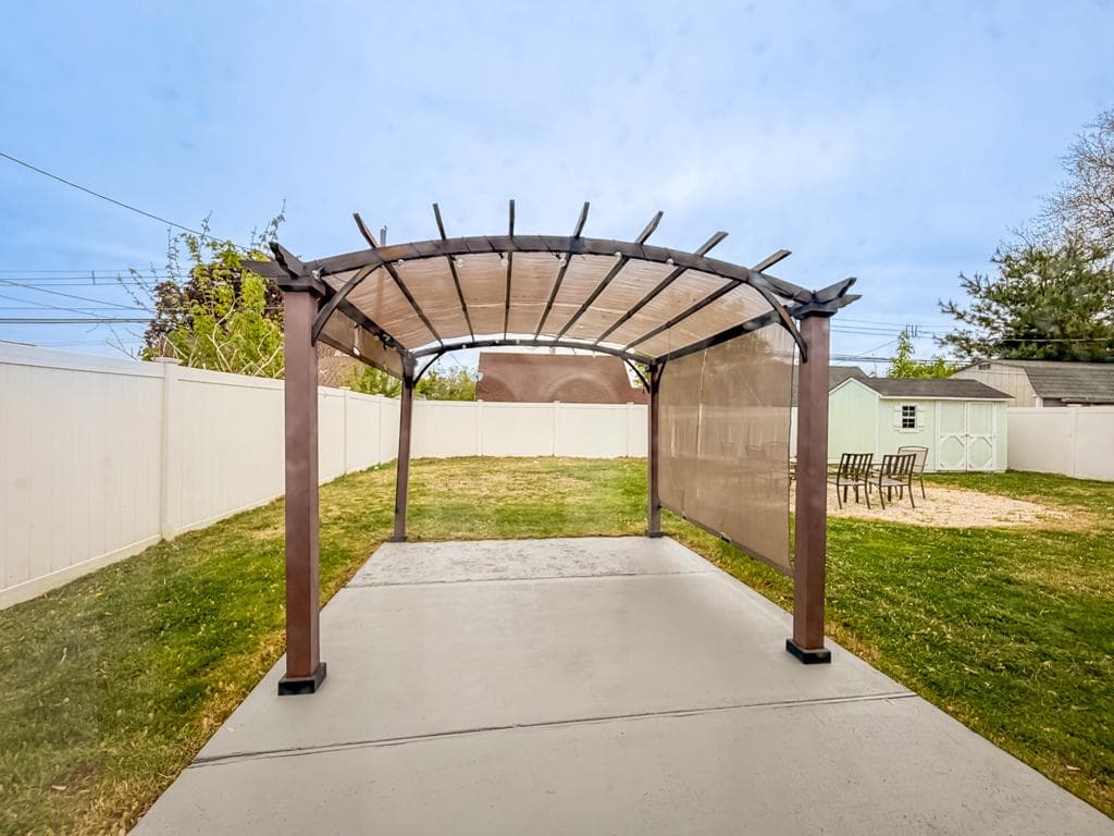 70 Huckleberry Lane photo 34