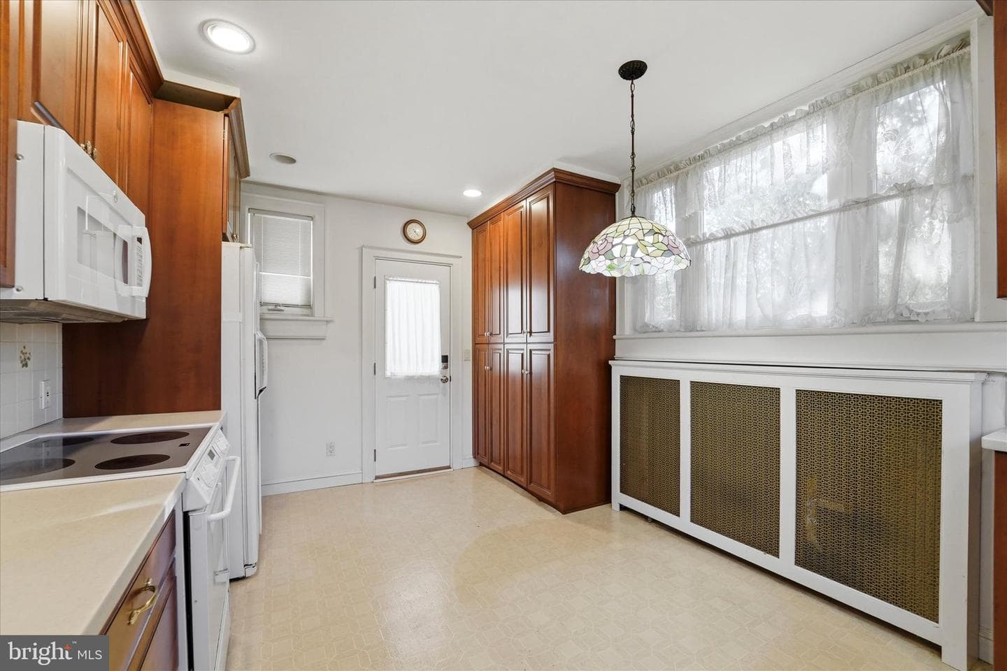 6514 N Radcliffe Street photo 13