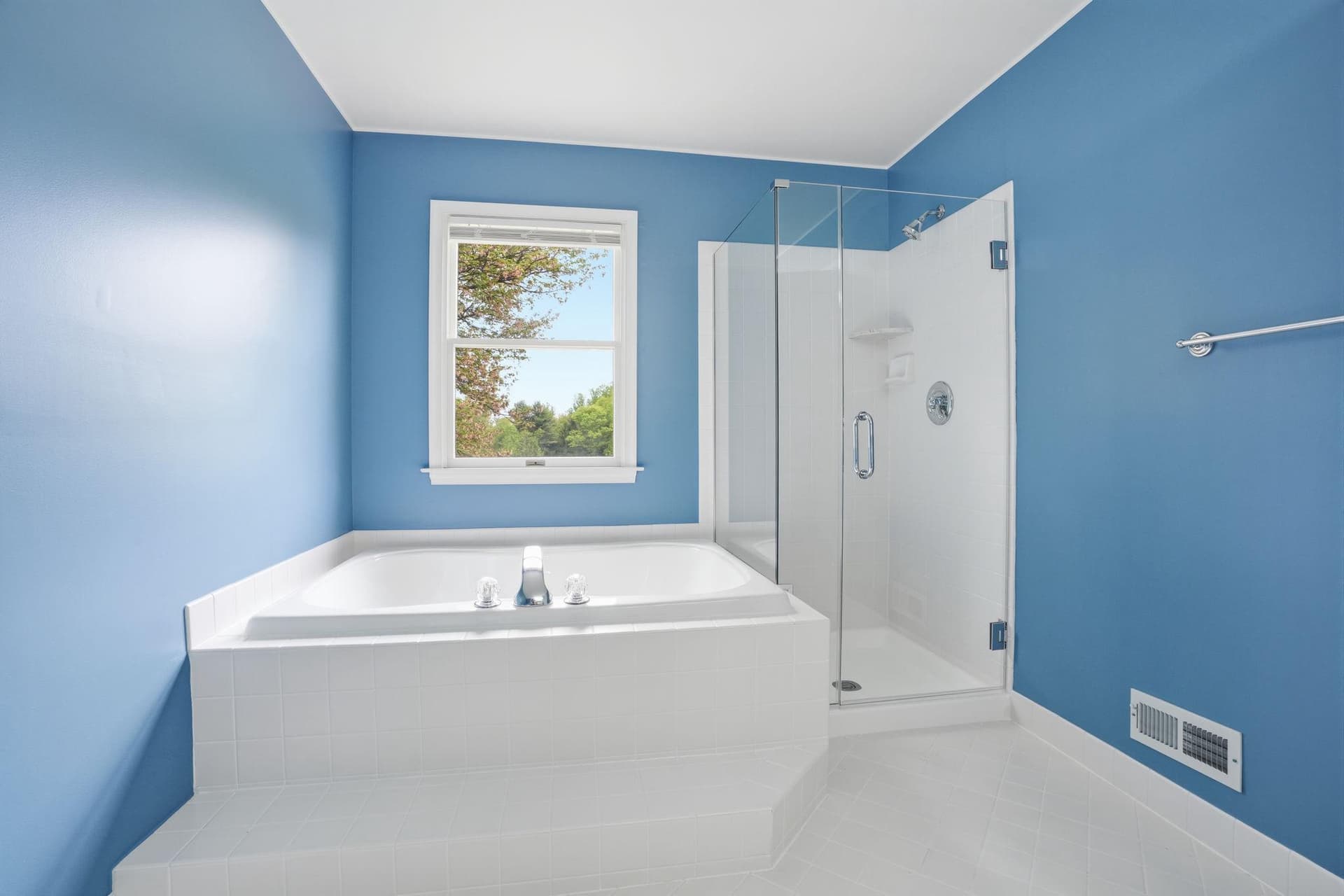 1410 Windsor Drive photo 22