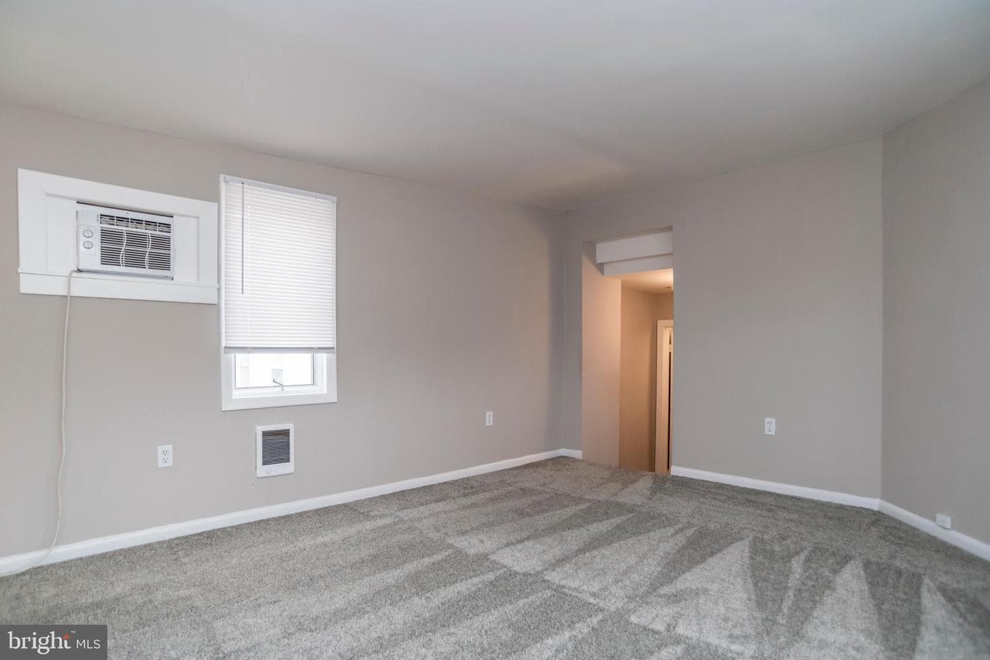256 Hayes Street photo 27