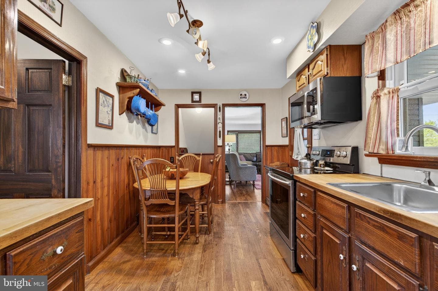 139 Playwicki Street photo 16