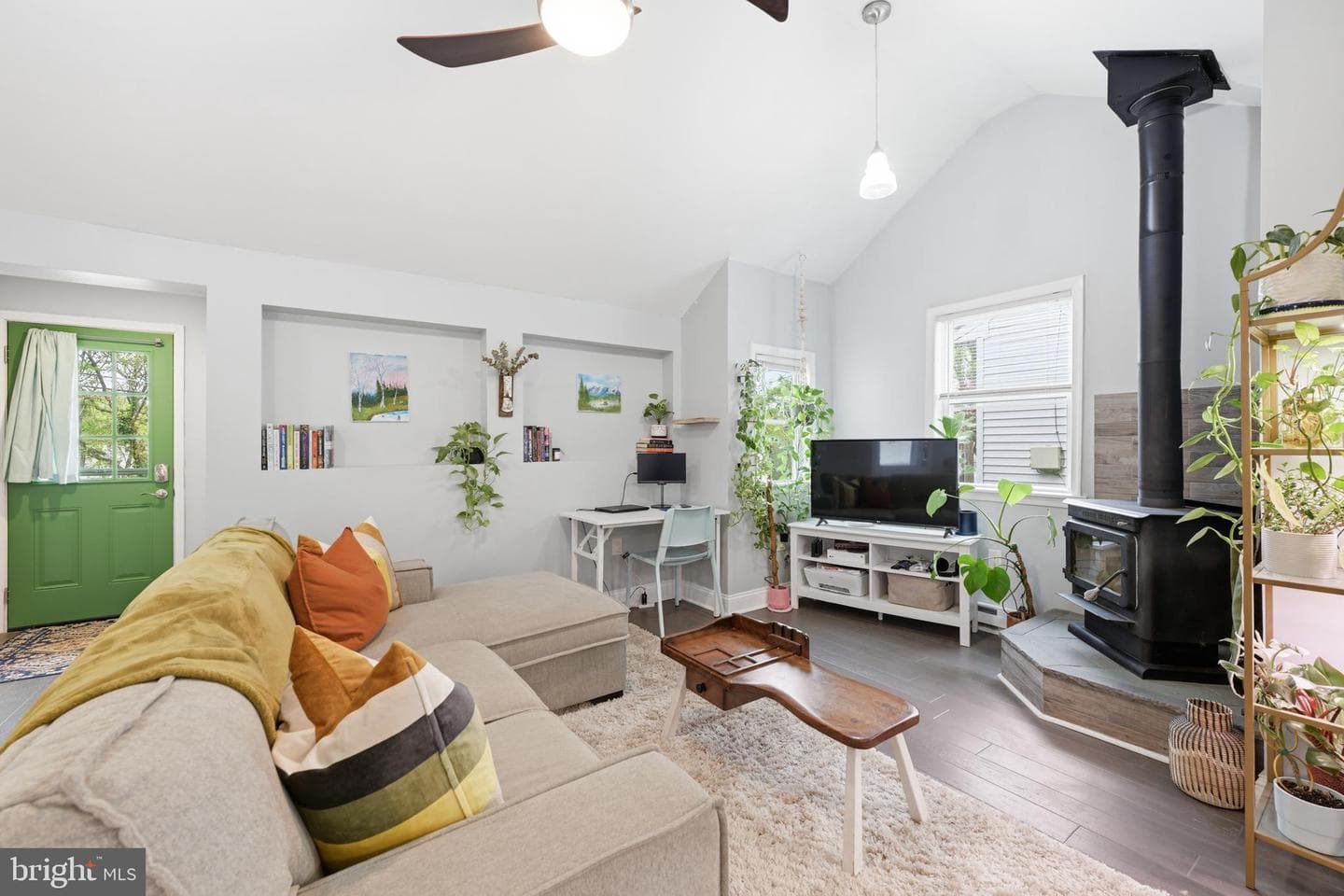 4583 N River Drive photo 4