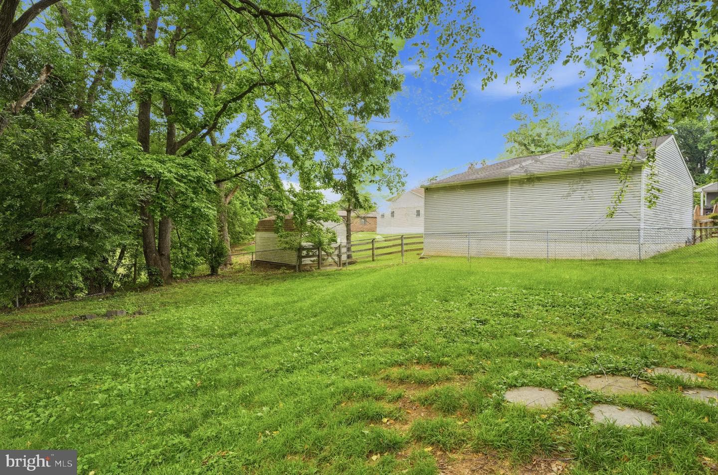 1000 Manor Lane photo 38