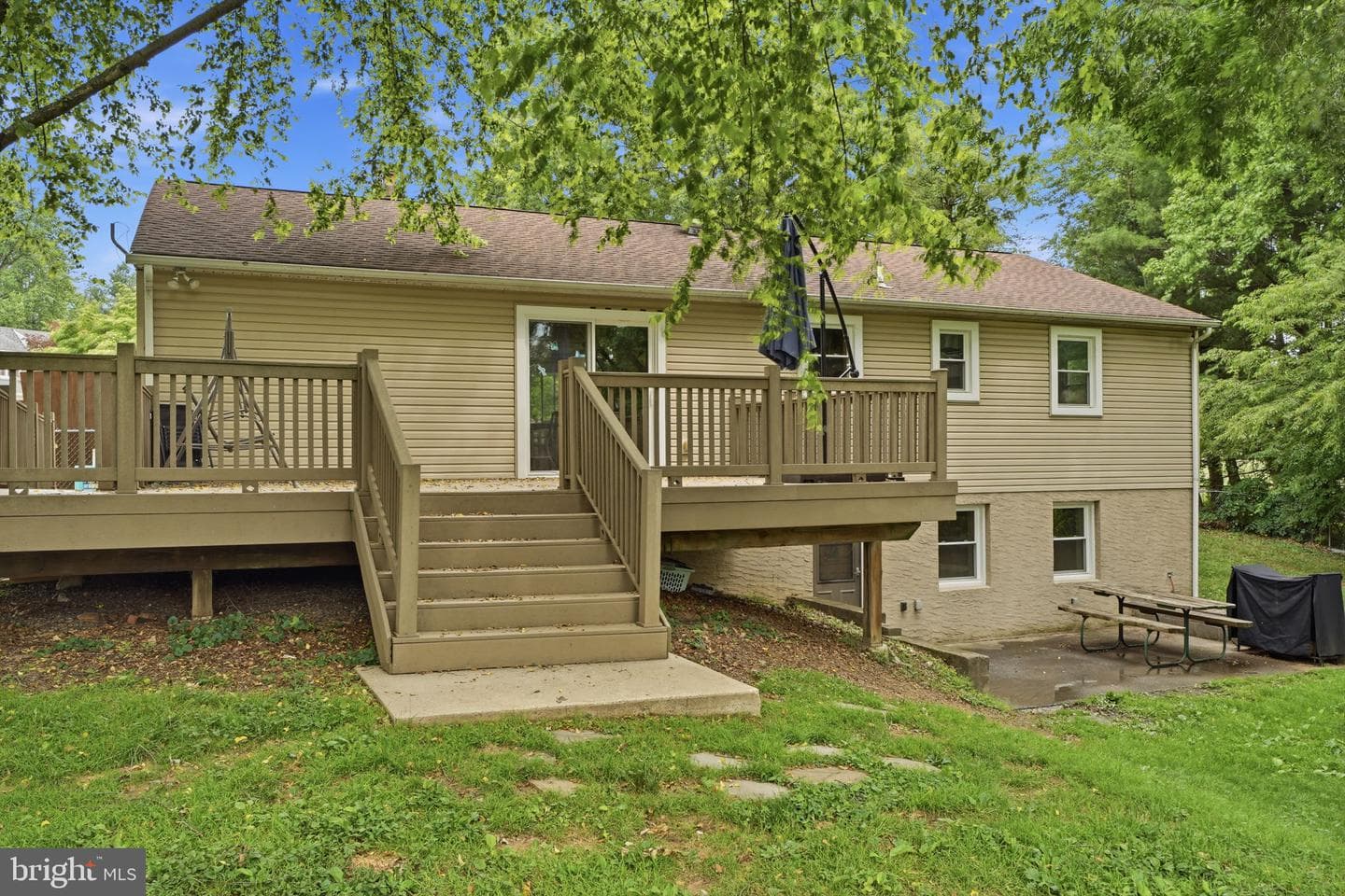 1000 Manor Lane photo 41