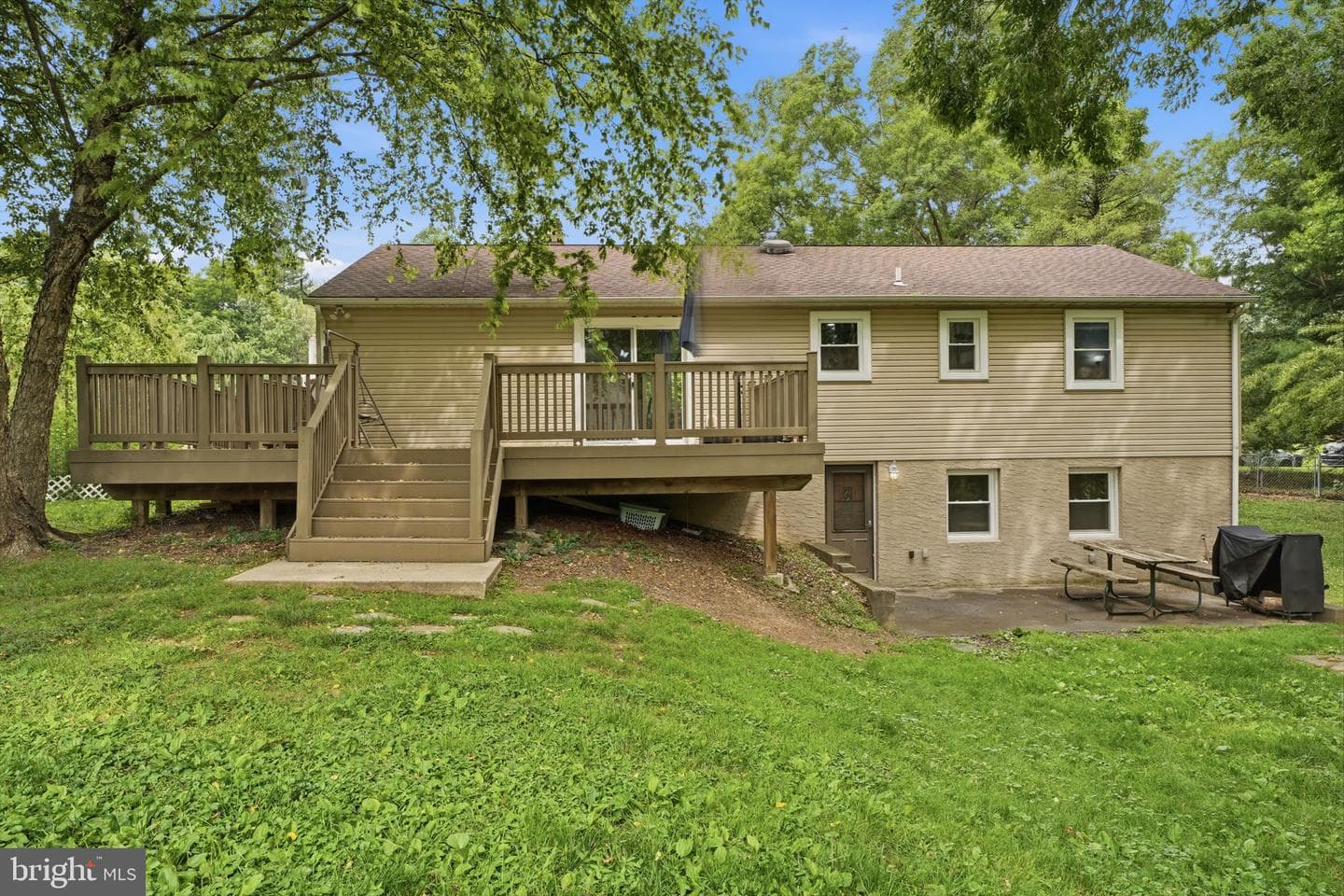 1000 Manor Lane photo 42