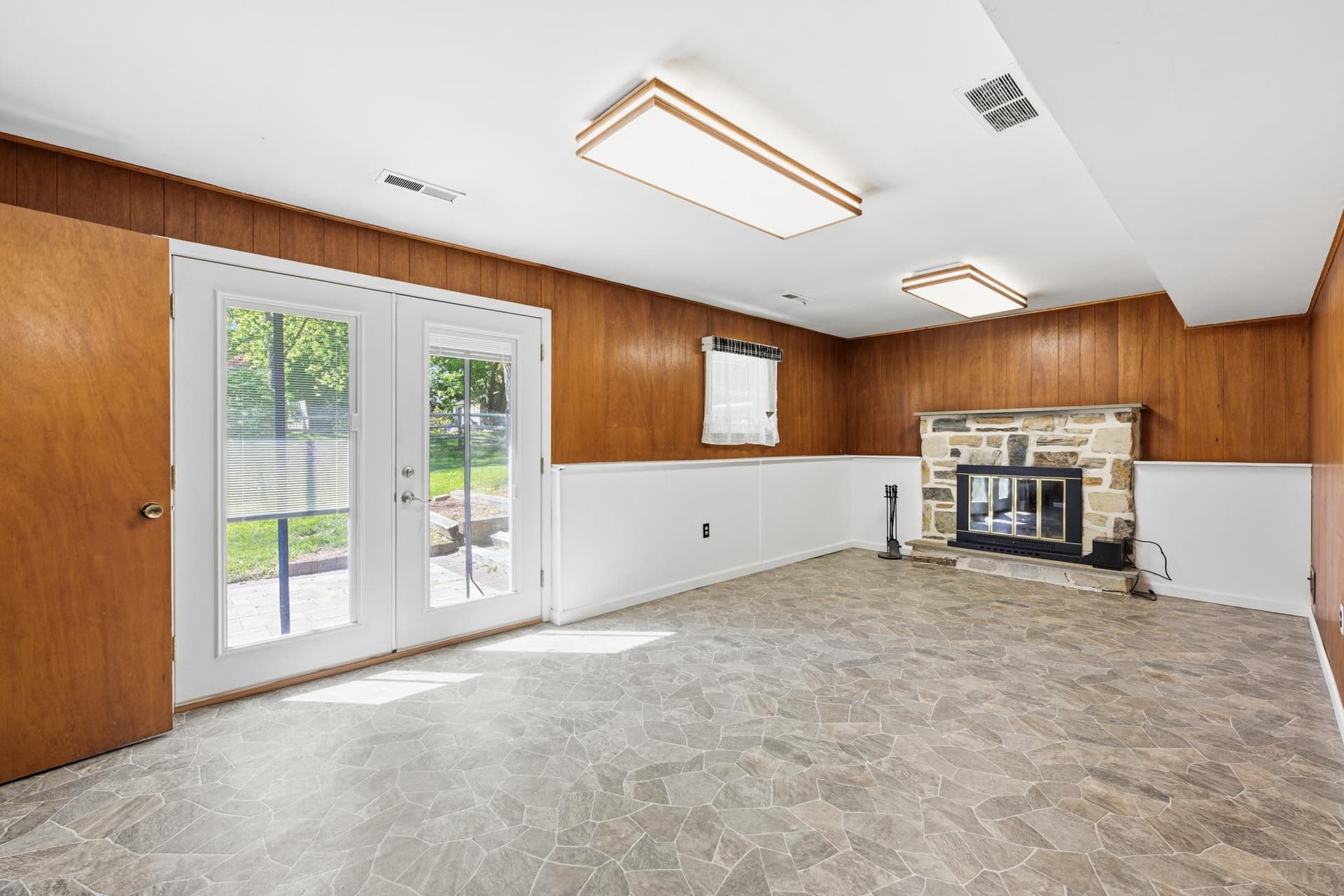 8 Pleasant Avenue photo 31