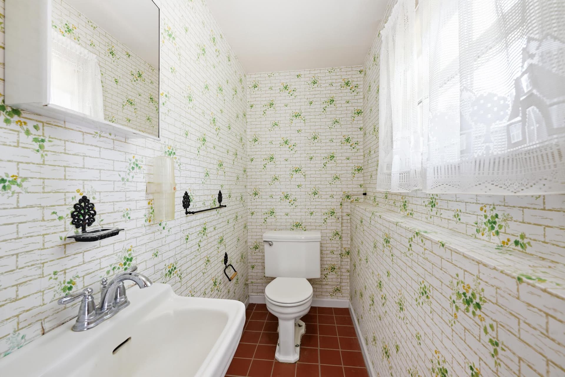 8 Pleasant Avenue photo 33