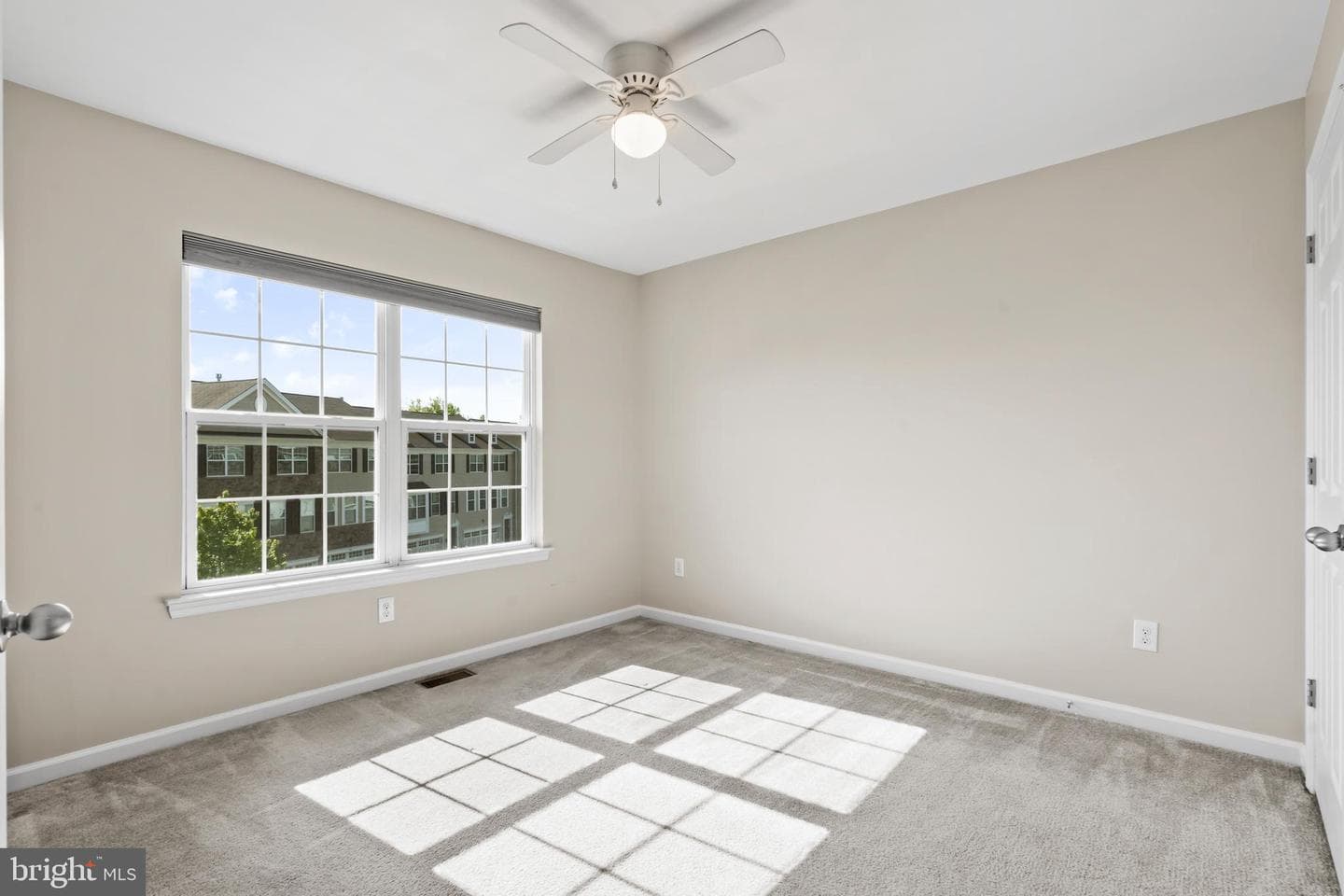 415 Chestnut Court photo 18