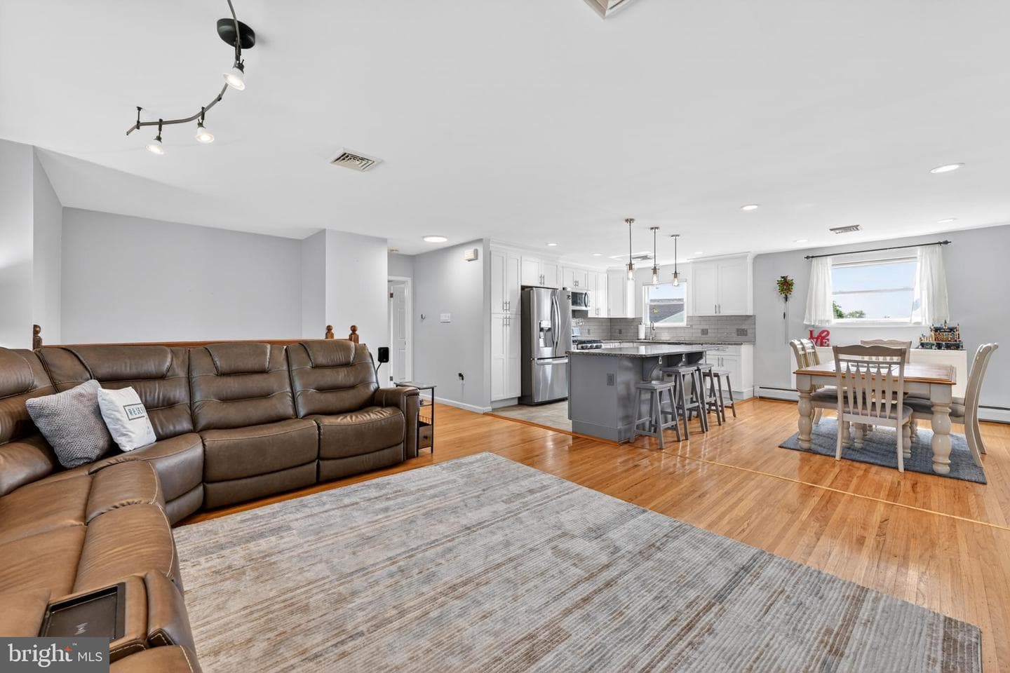 883 Mustang Road photo 11