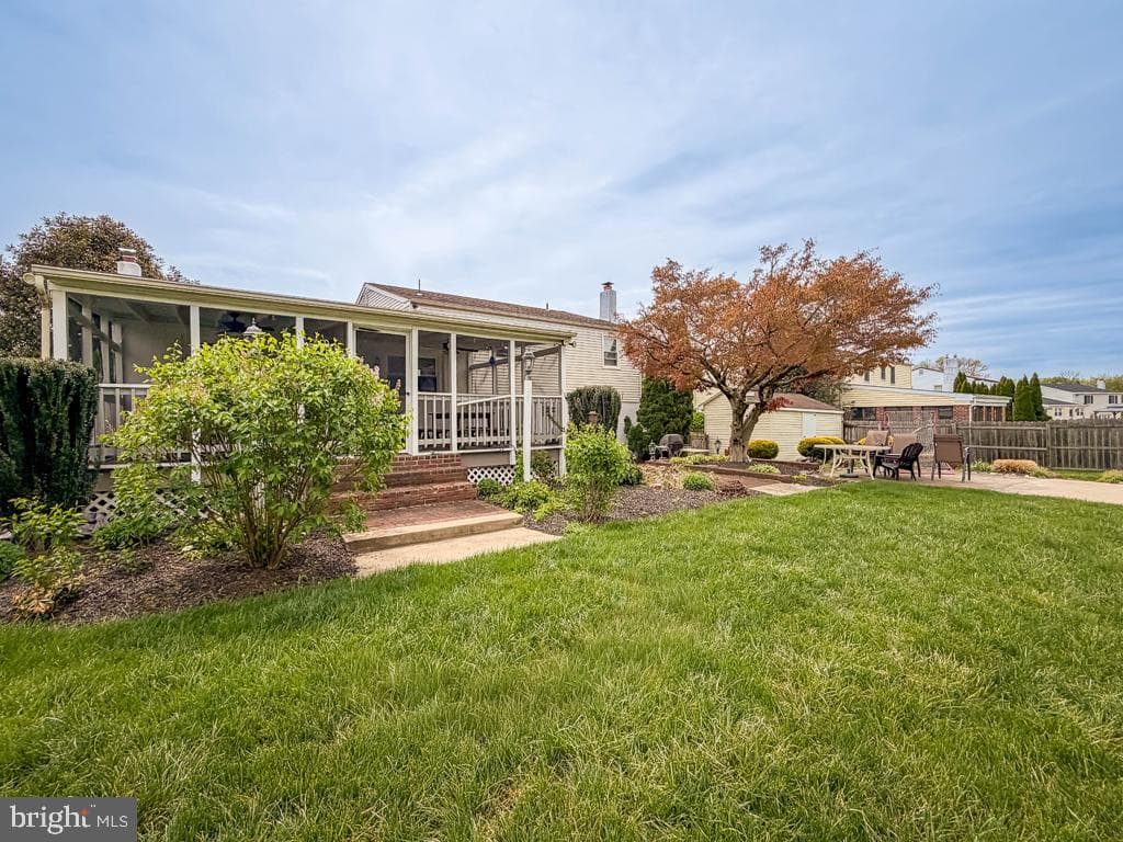 21 E Rotterdam Road photo 48