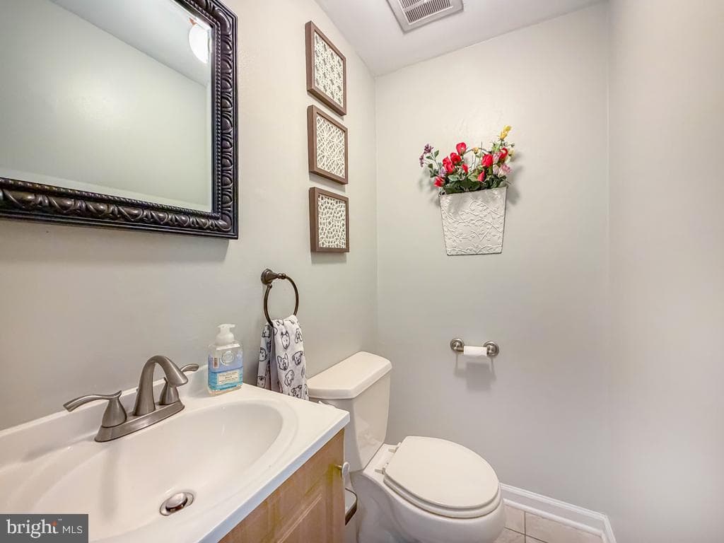 21 E Rotterdam Road photo 8