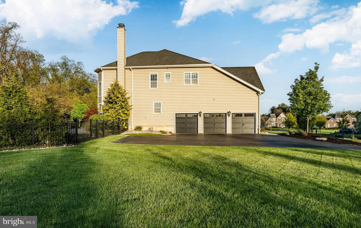 115 Chestnut Ln photo 78