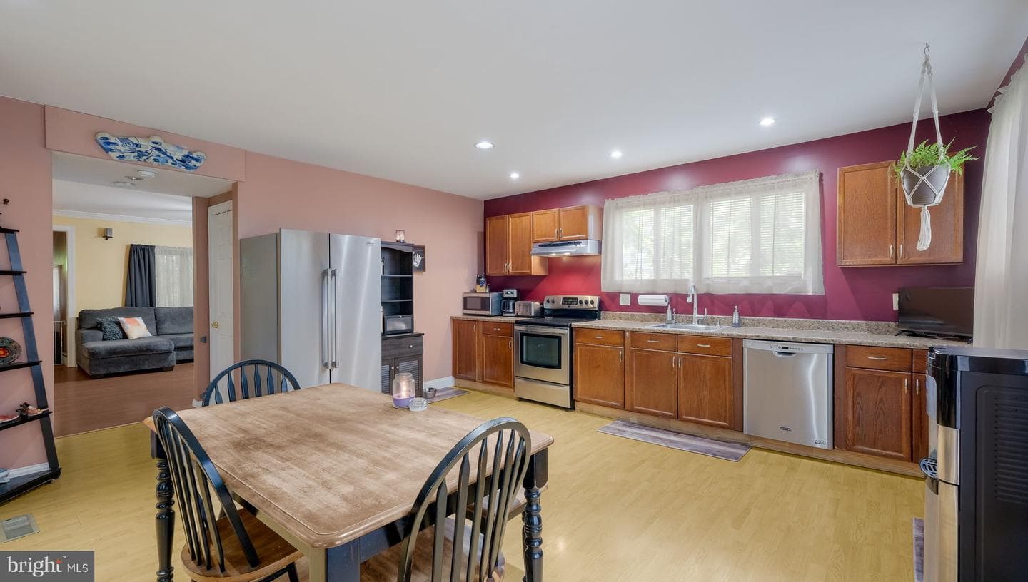 500 Prospect Road photo 8