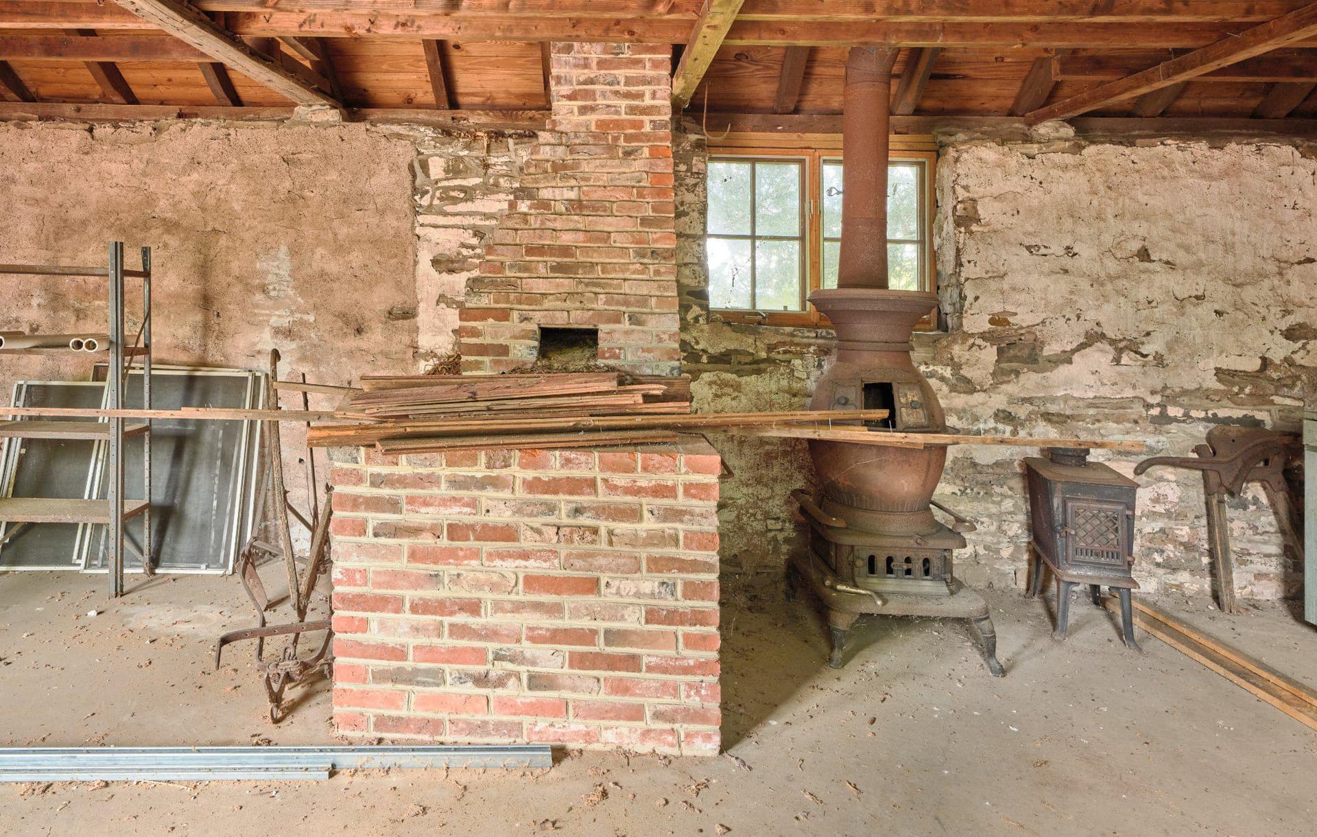 718 Telegraph Road photo 42