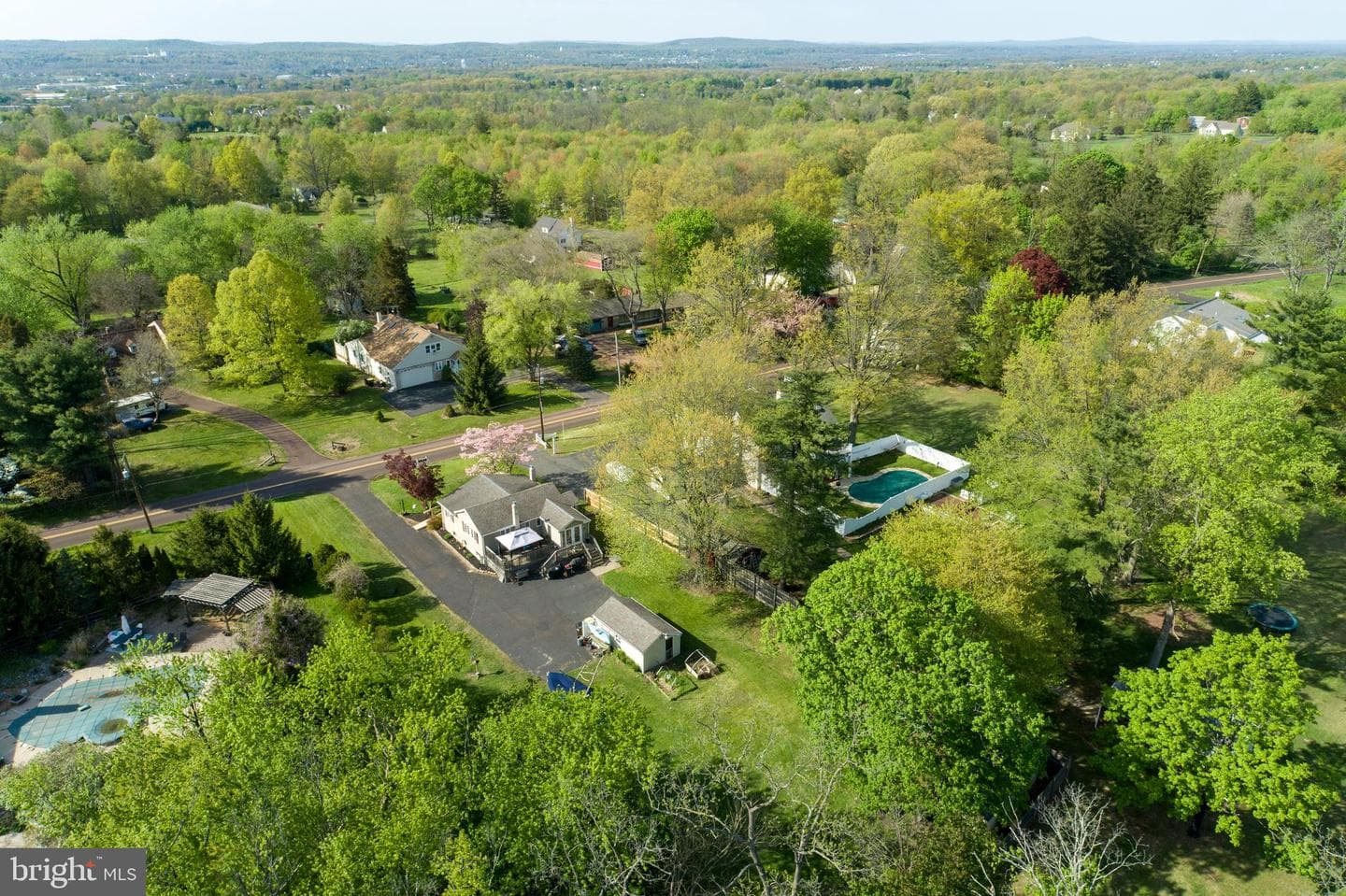 514 Fairhill Road photo 52