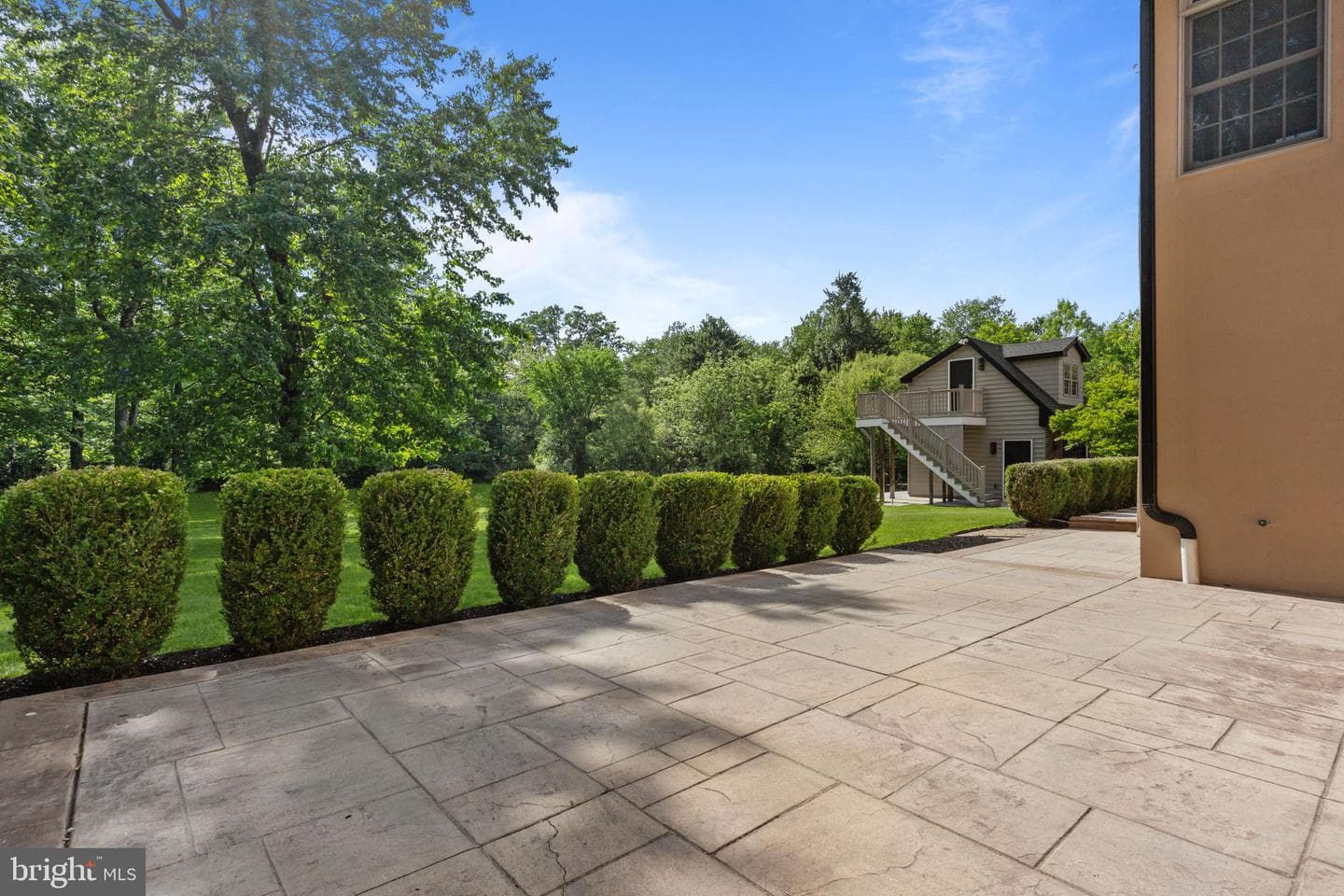 102 Pickwick Drive photo 101
