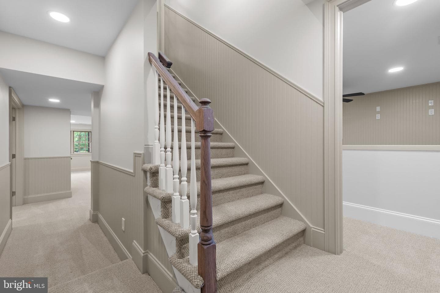102 Pickwick Drive photo 78
