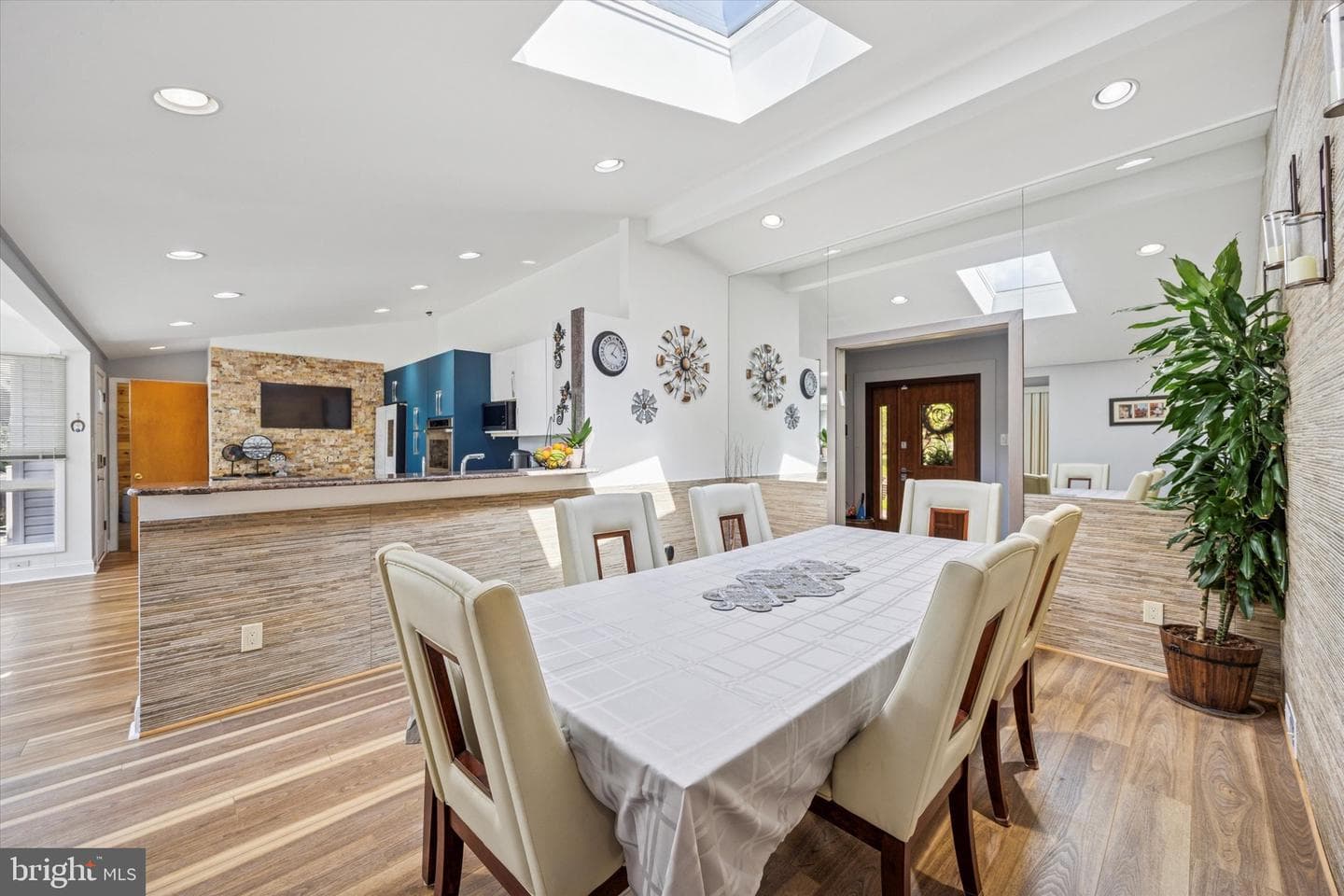 3 Eton Road photo 11