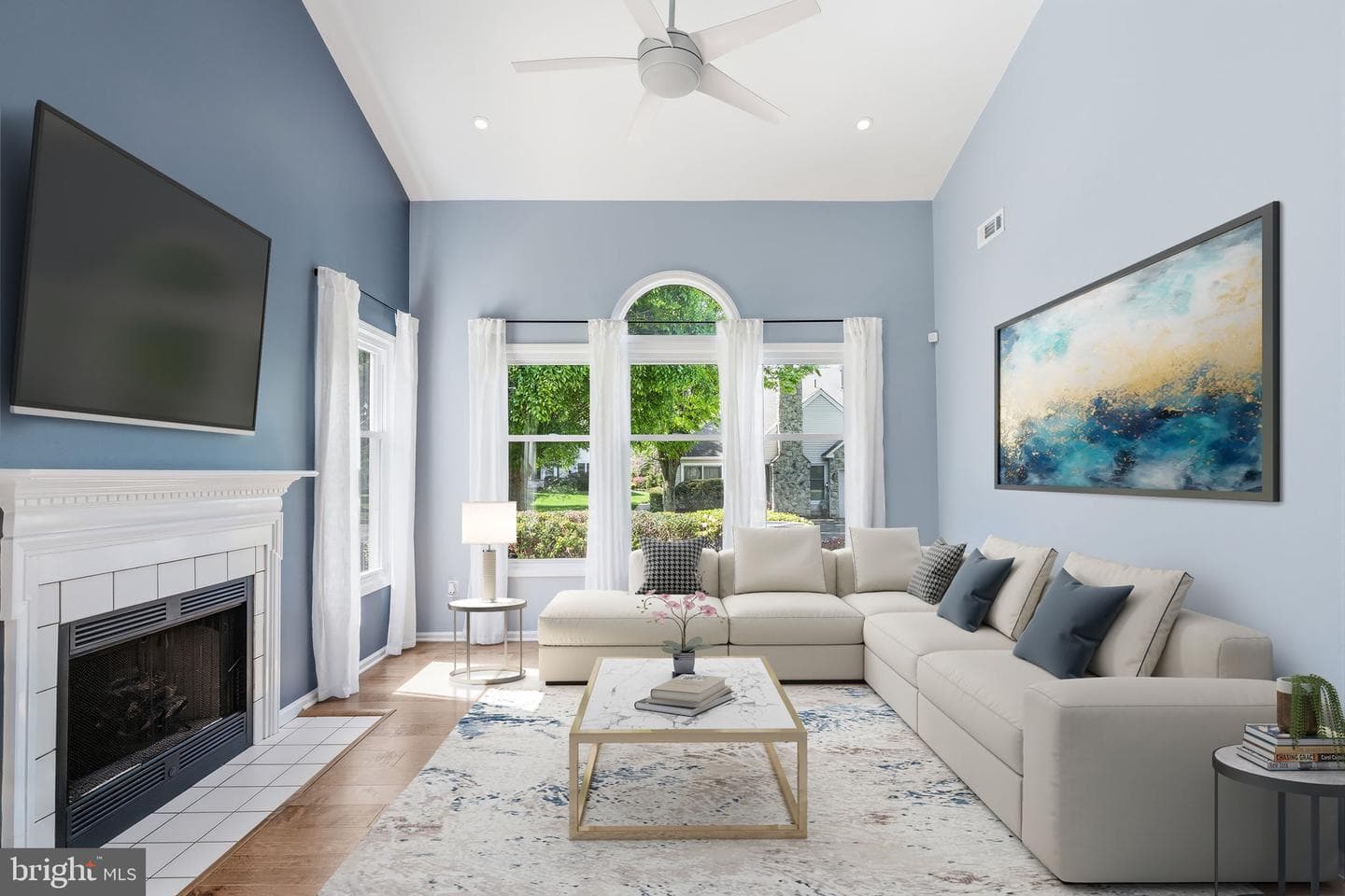 7 Randolph Court photo 4