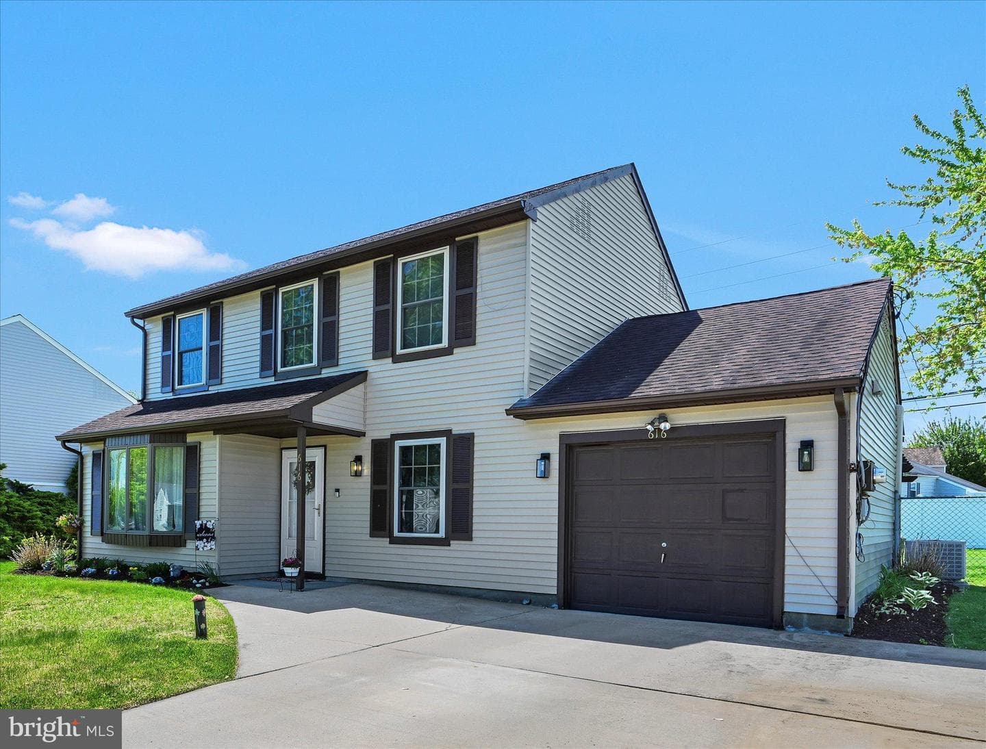 616 S Oxford Valley Road photo 2