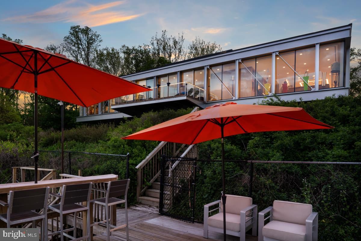 2710 River Road photo 64